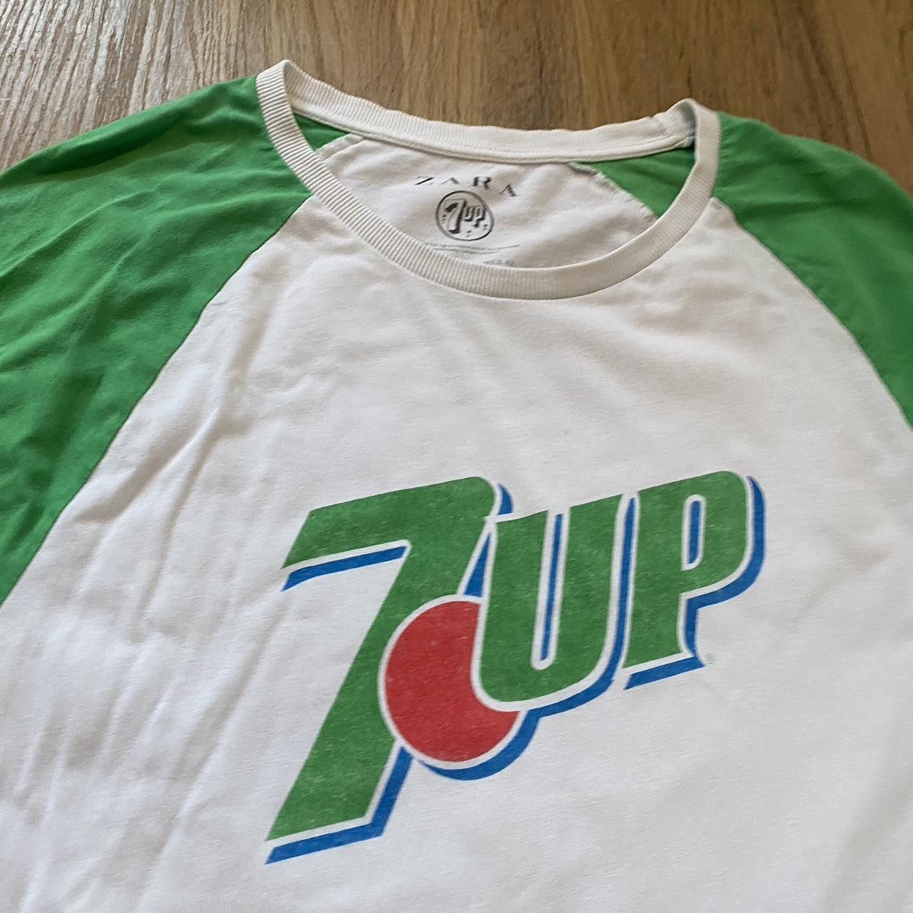 Zara 7UP green and white baseball tee Vintage y2k Drink Merch Size US L / EU 52-54 / 3 - 1 Thumbnail
