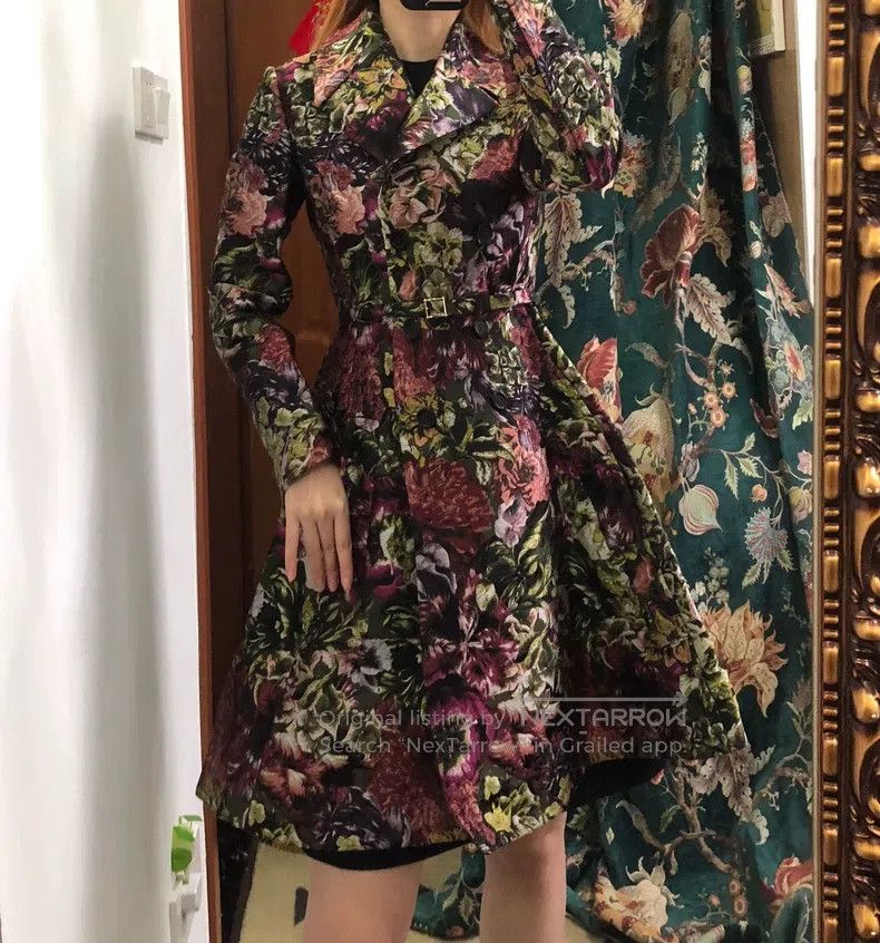 Valentino Valentino Three-dimensional flower coat trench coat Size M / US 6-8 / IT 42-44 - 2 Thumbnail