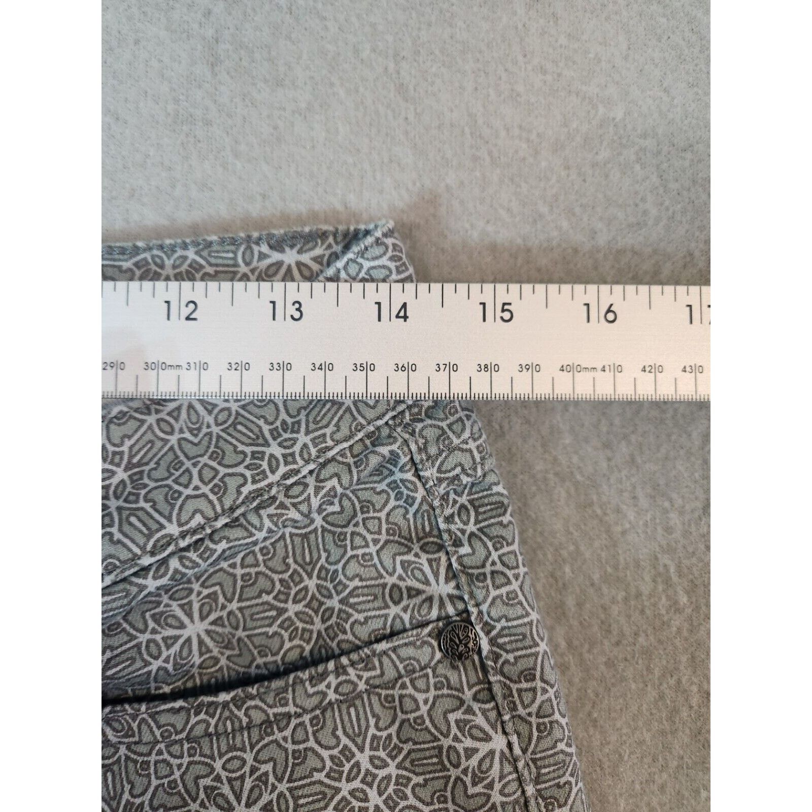 Prana PrAna Kara Jeans Organic Cotton Silver Gray Straight Leg Size 28" / US 6 / IT 42 - 9 Thumbnail