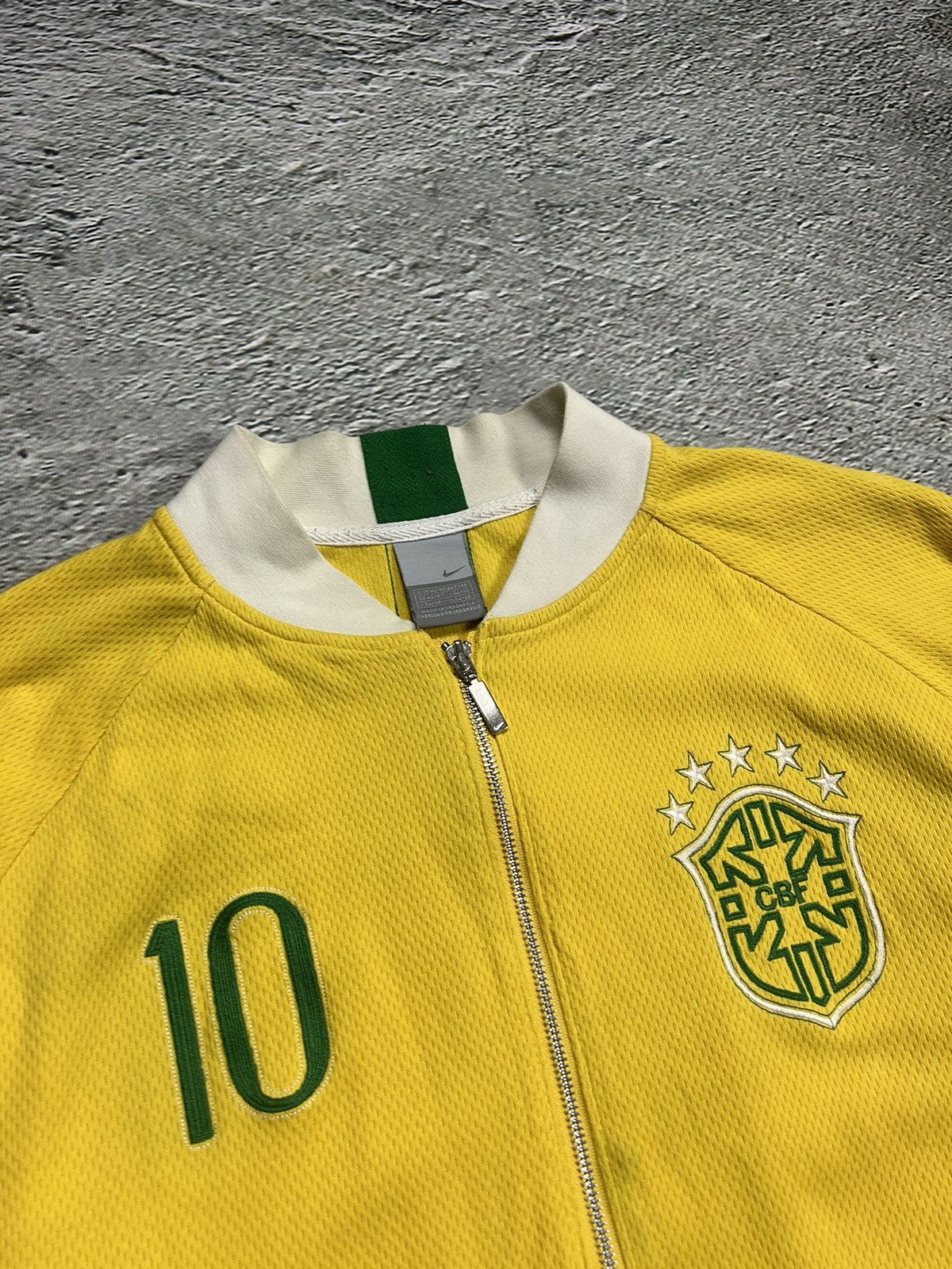 Nike Nike Brazil track jacket 10 Ronaldinho vintage yellow Size US XL / EU 56 / 4 - 2 Thumbnail