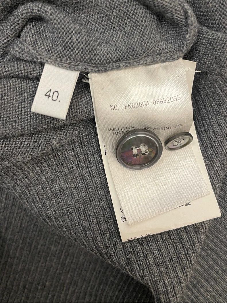 Thom Browne Thom browne Gray dot villain four-striped wool knitted card Size US XXS / EU 40 - 6 Thumbnail