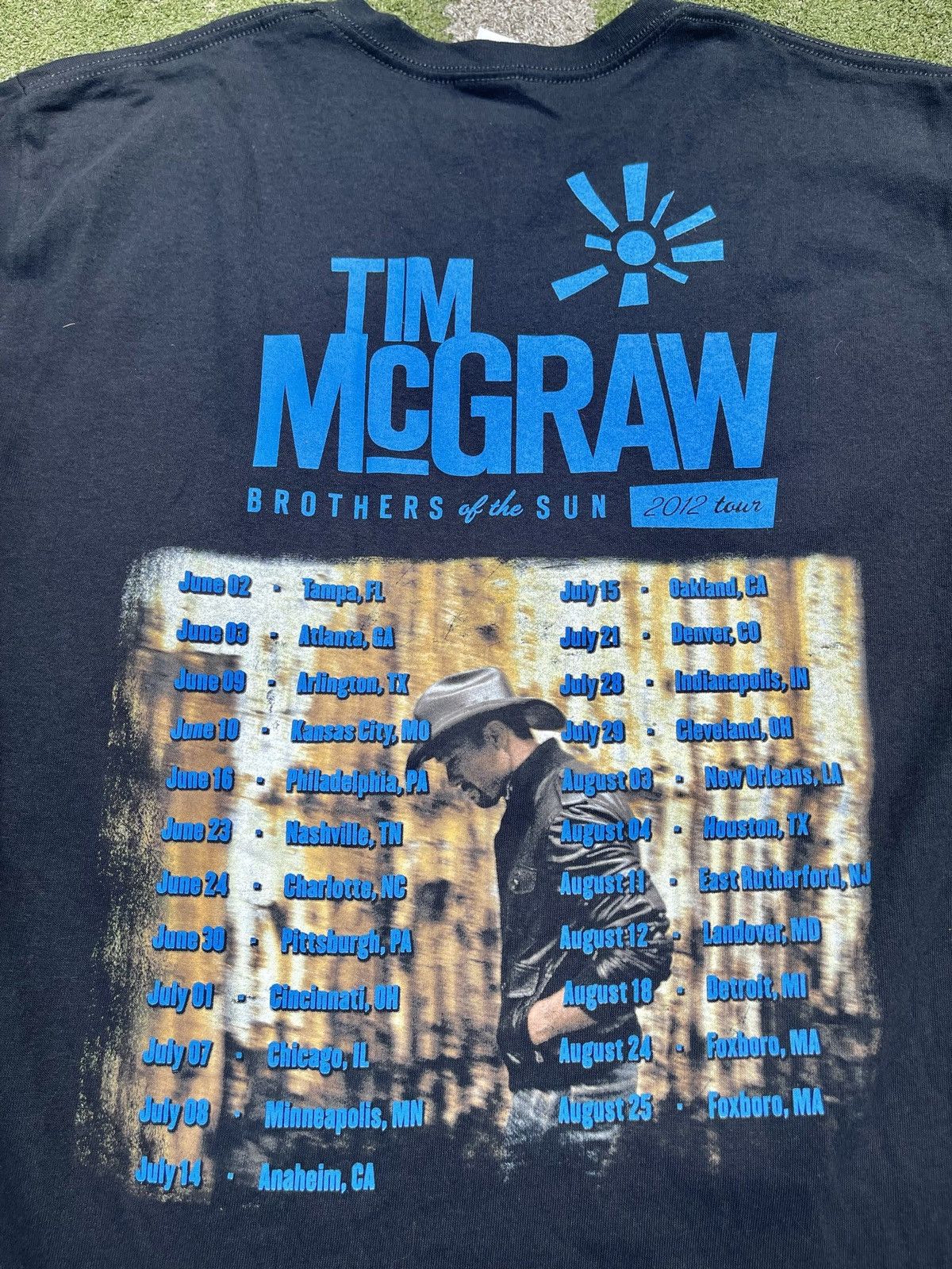 Band Tees Tim McGraw 2012 Country Rock Band Concert Tour T-Shirt Size US L / EU 52-54 / 3 - 5 Thumbnail