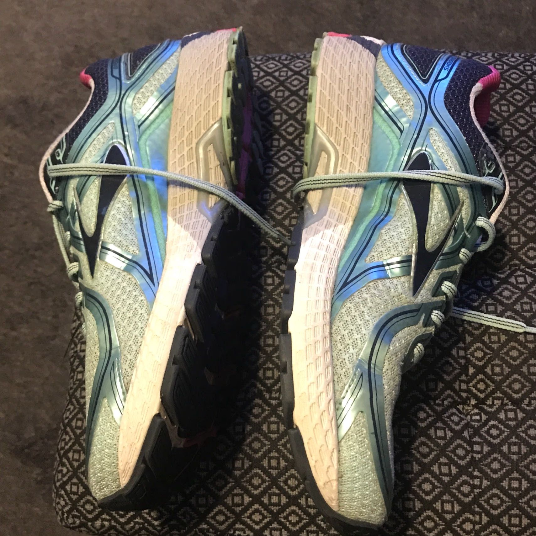 Brooks Brooks Adrenaline GTS Sneaker Women US 11 Multicolor Pinkglo/Peacoat Brutin/Jirties 16 Size L / US 10 / IT 46 - 5 Thumbnail