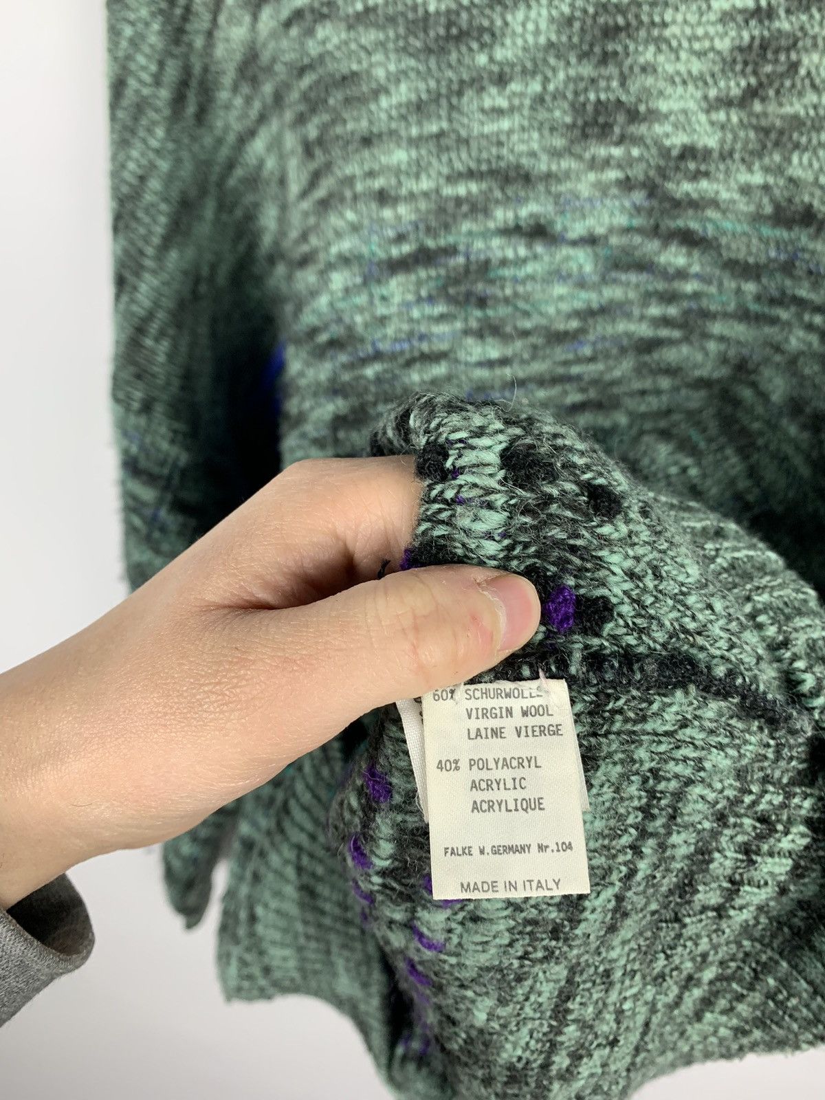 Hugo Boss Vintage Hugo Boss Coloured 3D Knit Sweater Men’s Size 52 Size US L / EU 52-54 / 3 - 4 Thumbnail