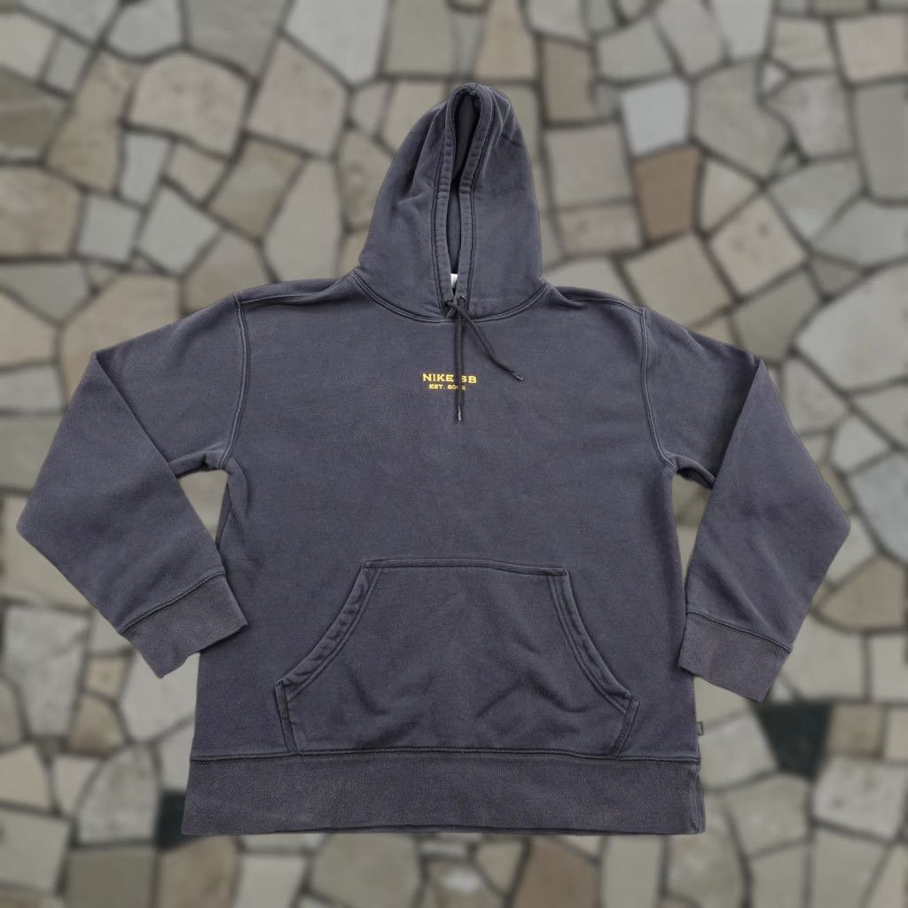 Nike Nike Hoodie Mens Medium Black Gold SB Skateboarding Luxury Popover Sweatshirt Size US M / EU 48-50 / 2 - 1 Thumbnail
