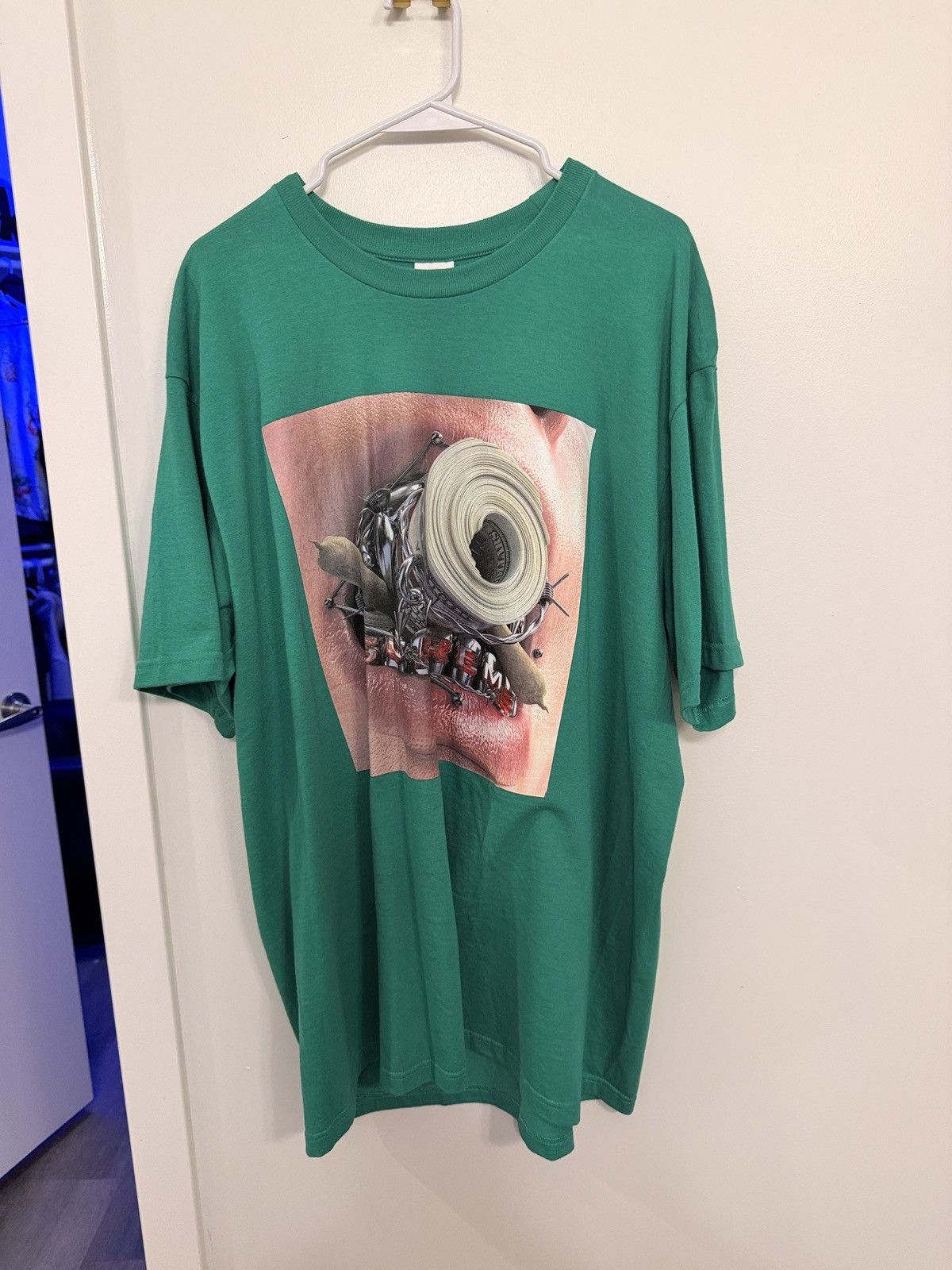 Supreme Supreme Stack Tee Green FW21 Graphic T Shirt Size XL Size US XL / EU 56 / 4 - 4 Thumbnail