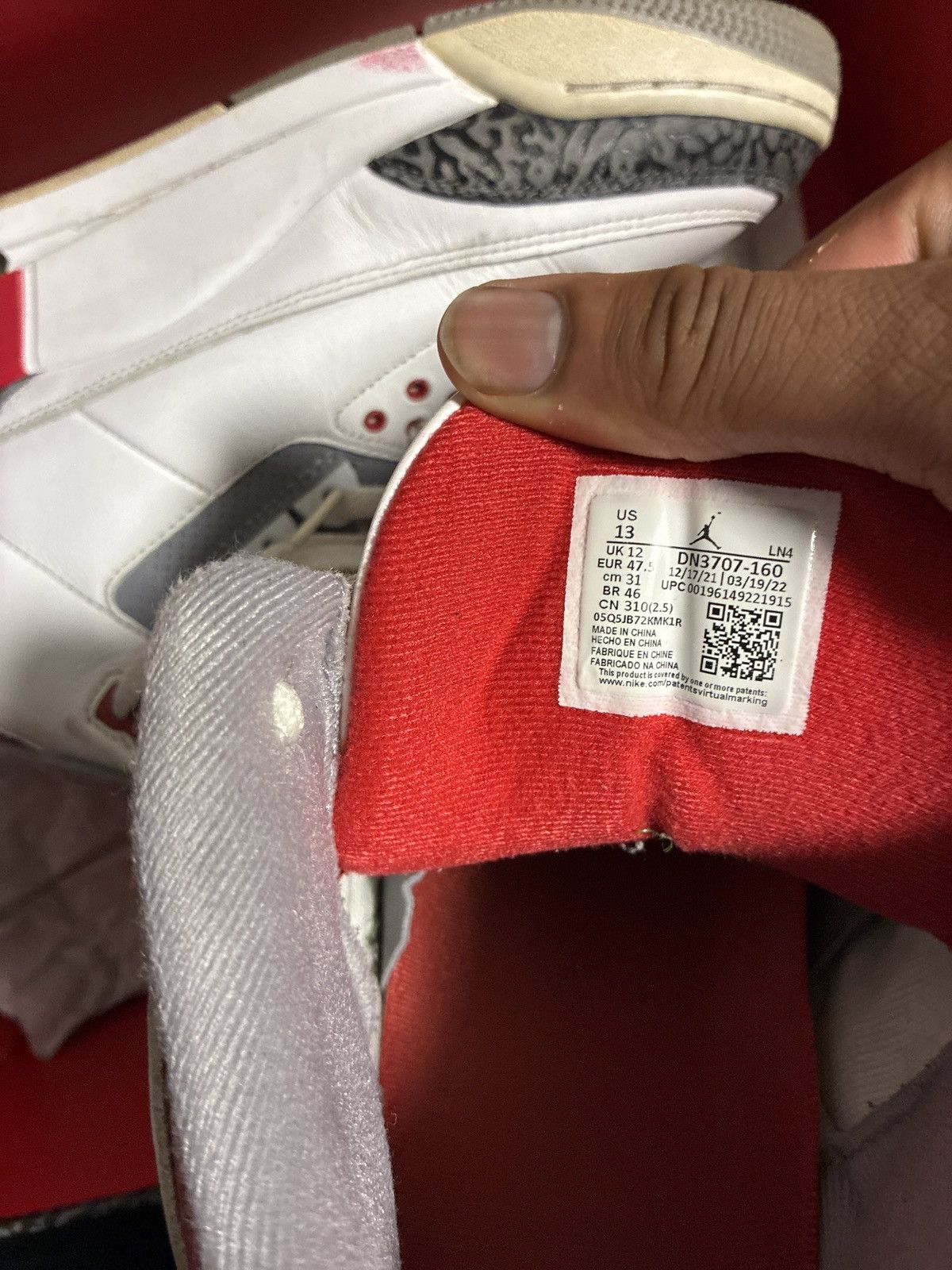 Jordan Brand Jordan 3 fire red Size US 13 / EU 46 - 7 Thumbnail