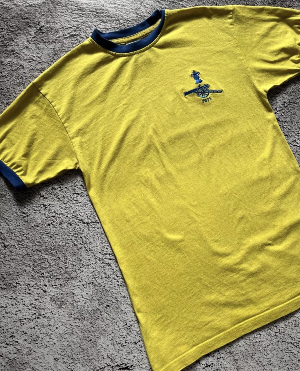 Vintage Score Draw Arsenal FC Jersey 1971 Cup Version Merchandise Size US M / EU 48-50 / 2 - 3 Thumbnail