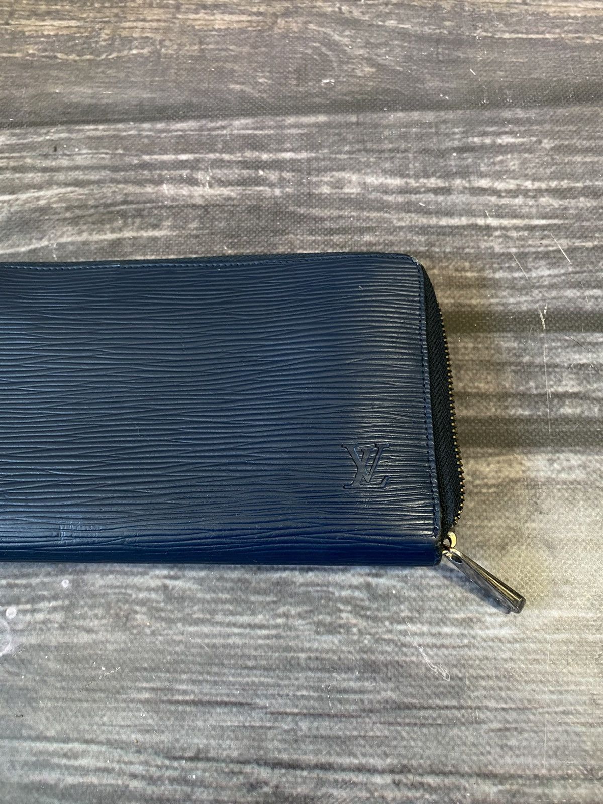 Louis Vuitton Louis Vuitton Leather Men’s Clutch Wallet Size ONE SIZE - 2 Thumbnail