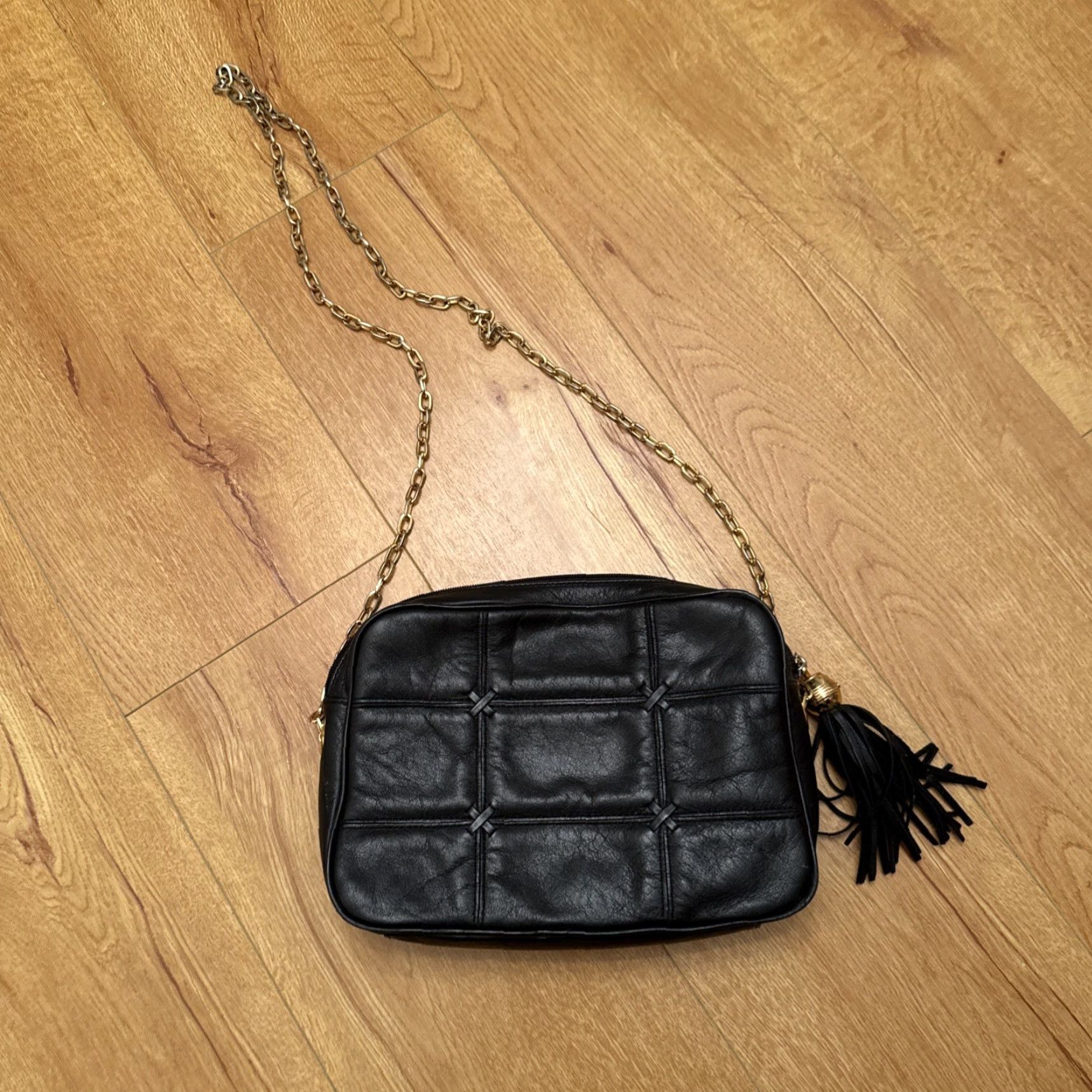 Vintage VINTAGE Valerie Stevens Crossbody Bag Leather Black Gold Chain Fringe Tassle Classic Womens Size ONE SIZE - 2 Thumbnail