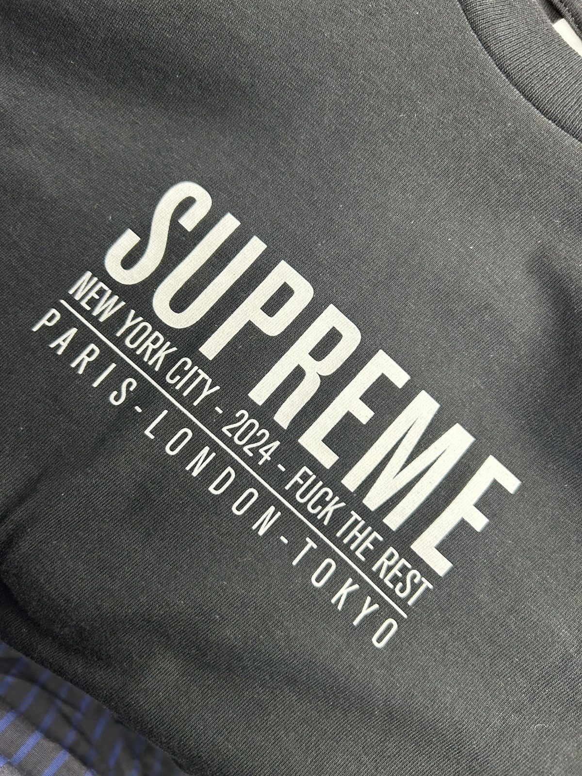 Supreme Supreme T-shirt Size US S / EU 44-46 / 1 - 3 Thumbnail