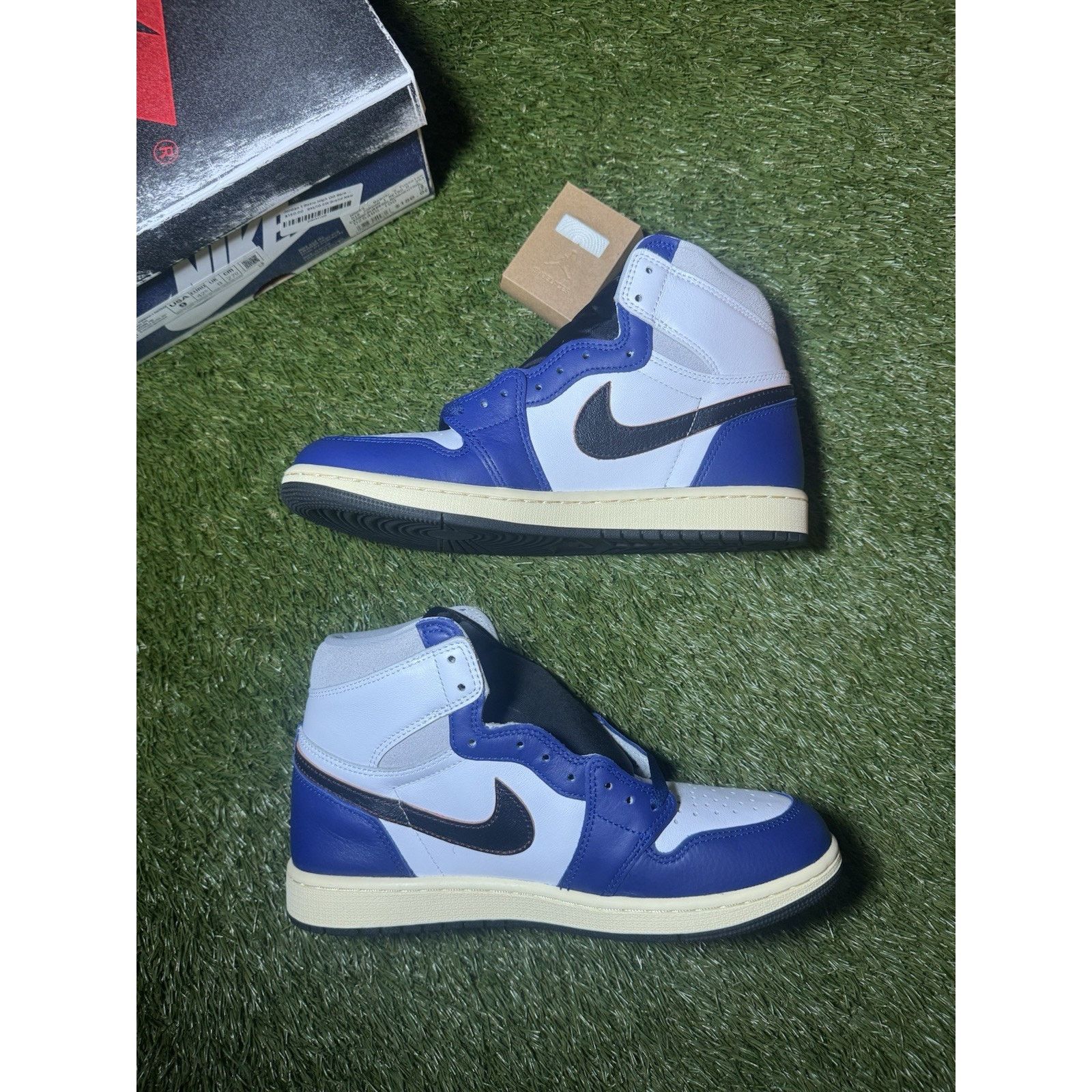 Jordan Brand Air Jordan 1 Retro OG High Rare Air - Deep Royal Blue Size 9 Size US 9 / EU 42 - 2 Thumbnail