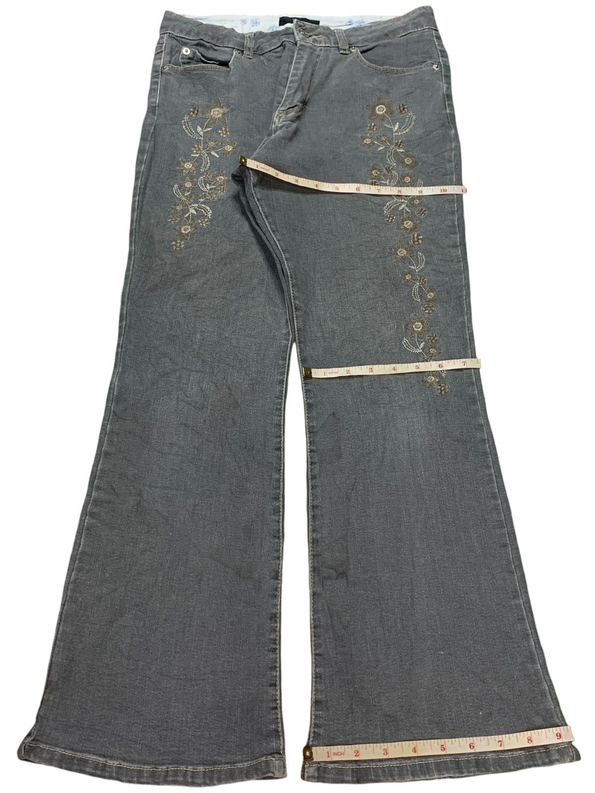 Japanese Brand SALES🔥Vintage Japanese Brand Floral Embroidery Flare Jeans Size 29" - 13 Thumbnail