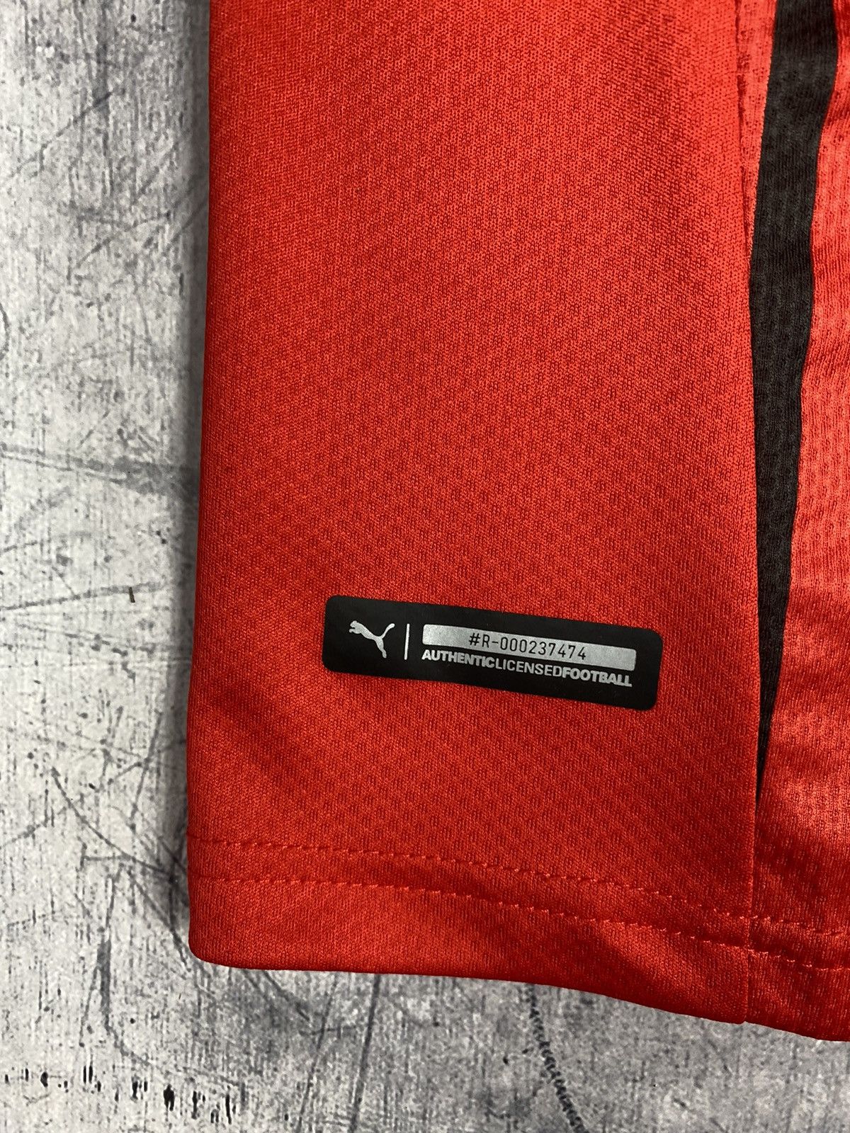 Puma Puma AC Milan 2019 Soccer Jersey Tee t Shirt Size US M / EU 48-50 / 2 - 8 Thumbnail