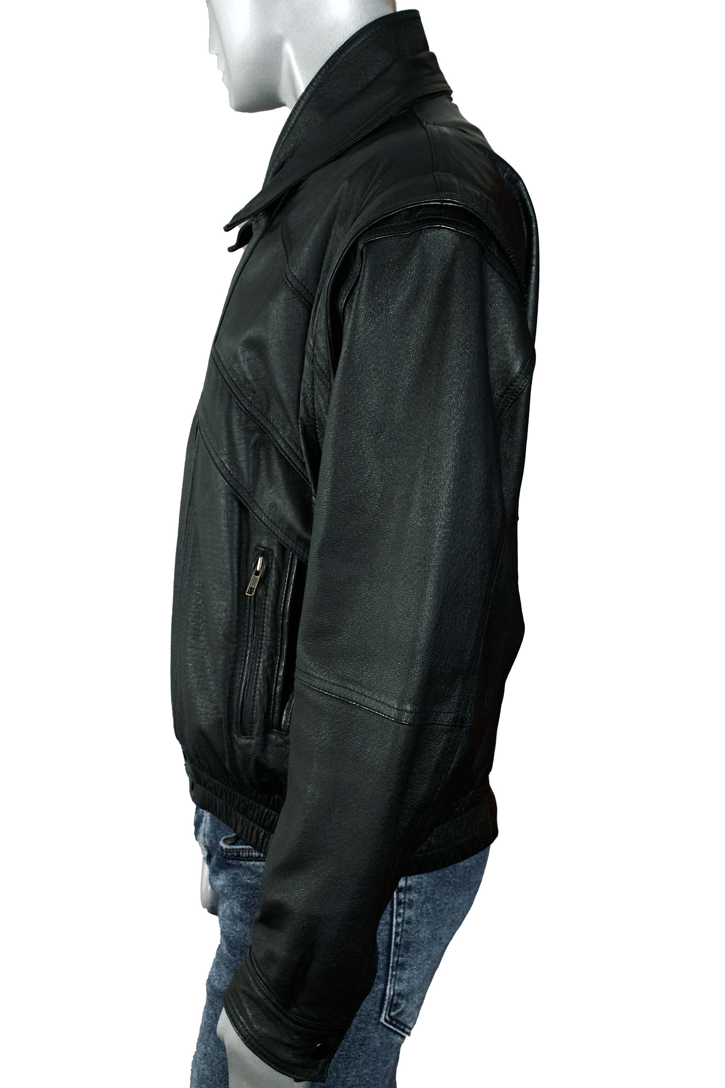 Vintage Vintage black leather jacket, bomber, vest Size US M / EU 48-50 / 2 - 3 Thumbnail
