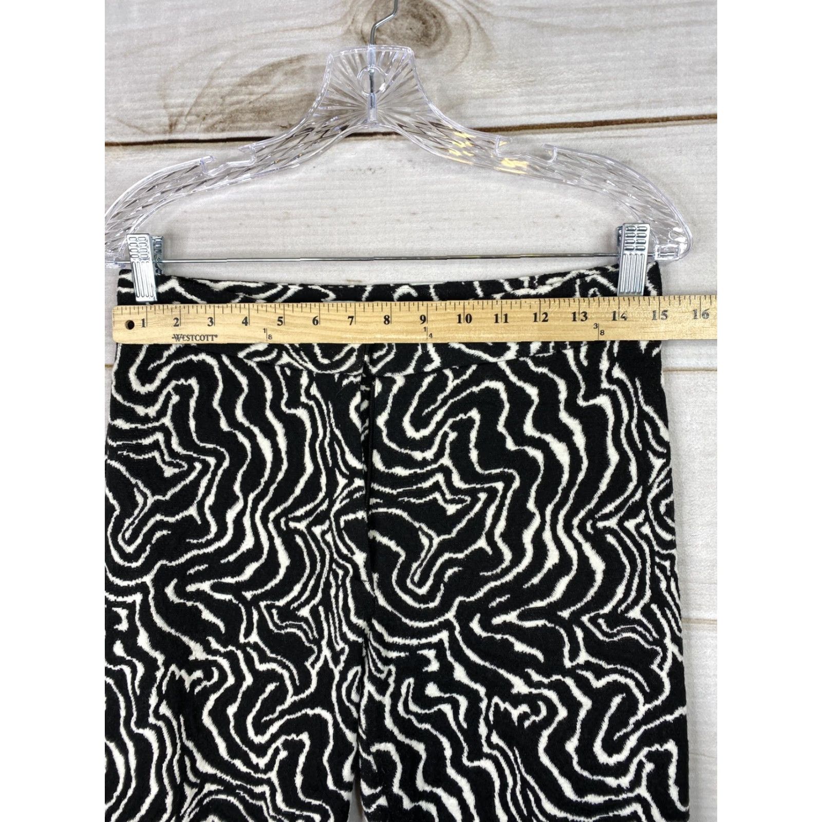 Zara Zara Pants Womens S Black White Knit Ankle Trousers Stretch Tapered Leg Multicolor Animal Print Pockets Fall Spring Summer Winter Size 28" / US 6 / IT 42 - 3 Thumbnail