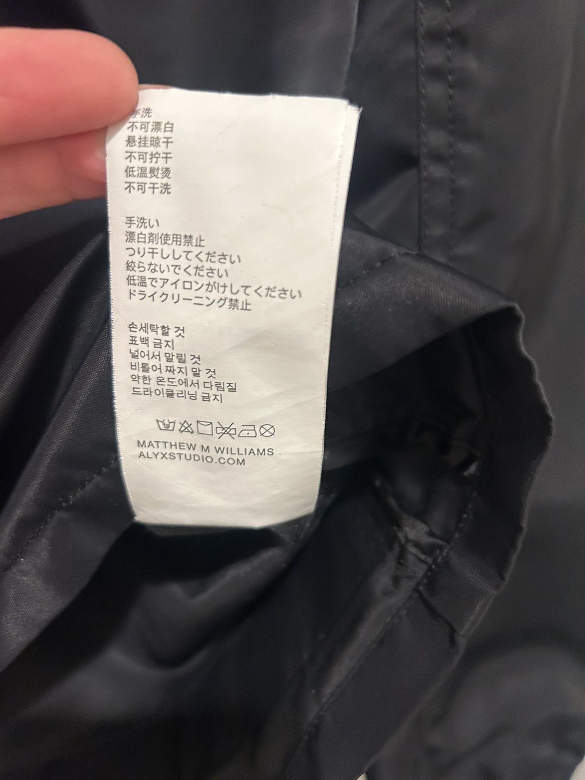 1017 ALYX 9SM 1017 ALYX 9SM Zip Up Buckle Jacket Size US S / EU 44-46 / 1 - 9 Thumbnail