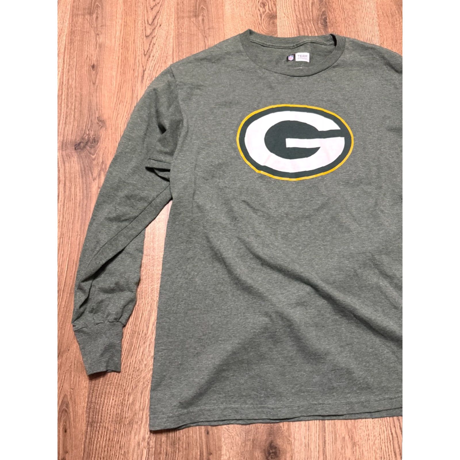 NFL NFL Team Apparel Shirt Men Long Sleeve Wisconsin Green Bay Packers Medium Green Crew Neck Size US M / EU 48-50 / 2 - 3 Thumbnail