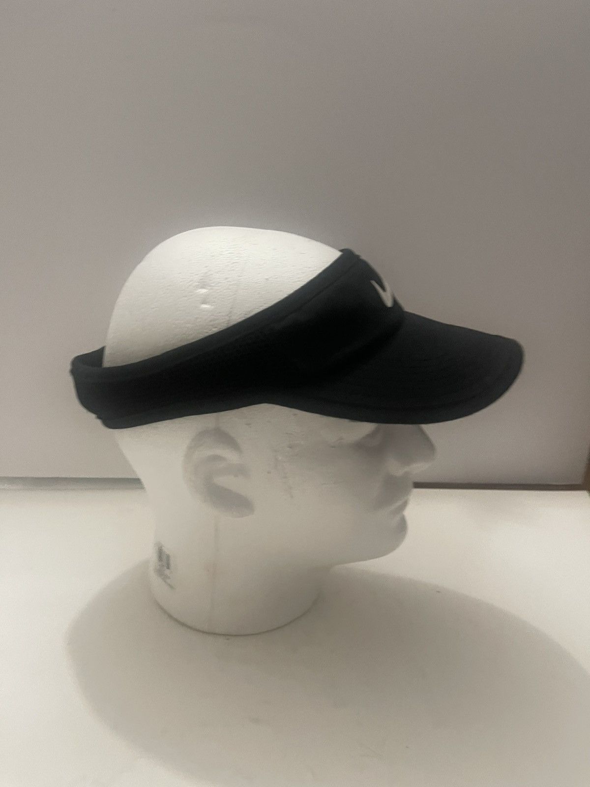 Nike Nike Featherlight Unisex Black Dri-Fit Sun Golf Visor Size ONE SIZE - 2 Thumbnail