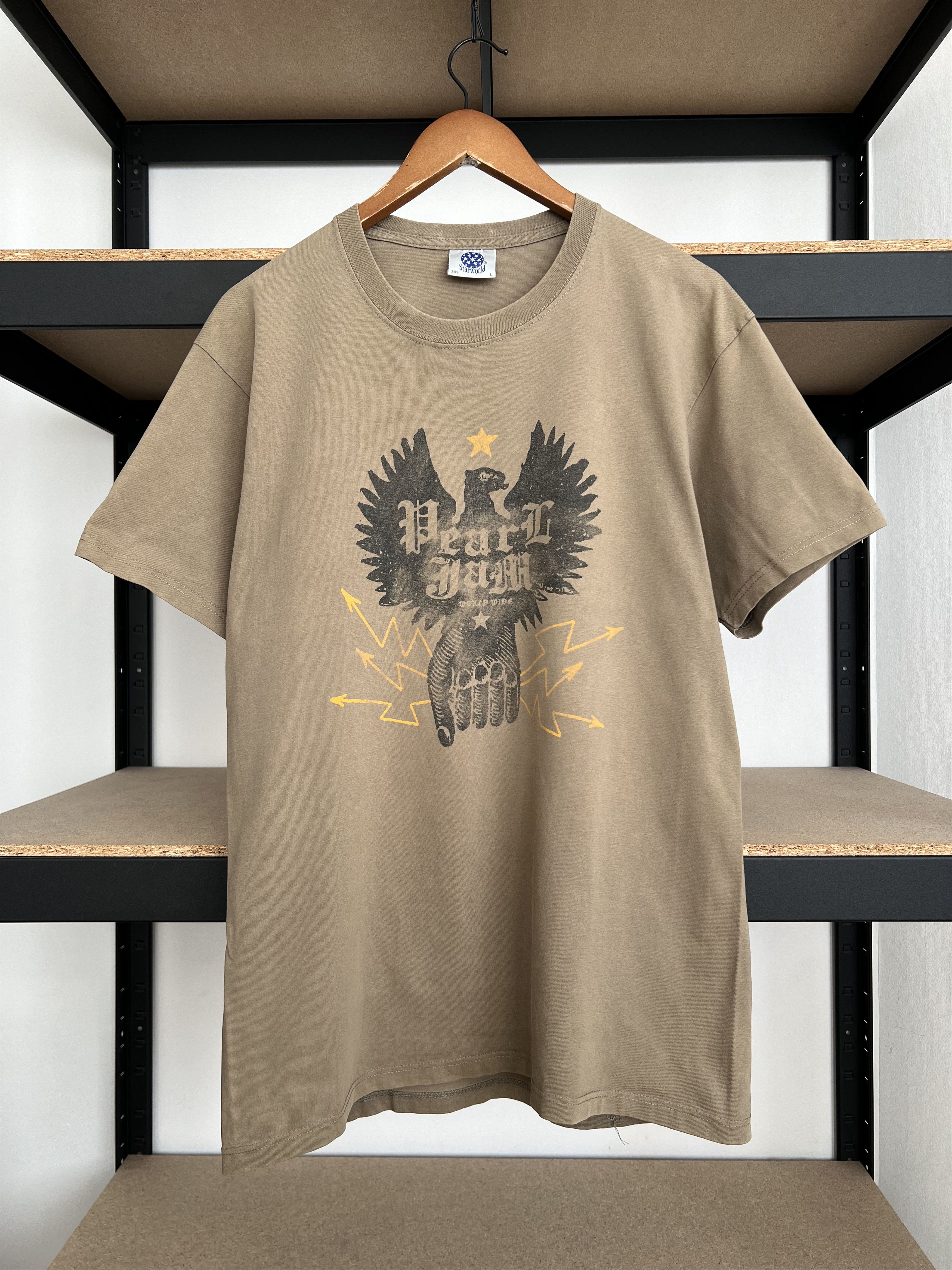 Band Tees Vintage 2000s Pearl Jam World Wide Tour T-shirt Size US L / EU 52-54 / 3 - 1 Thumbnail