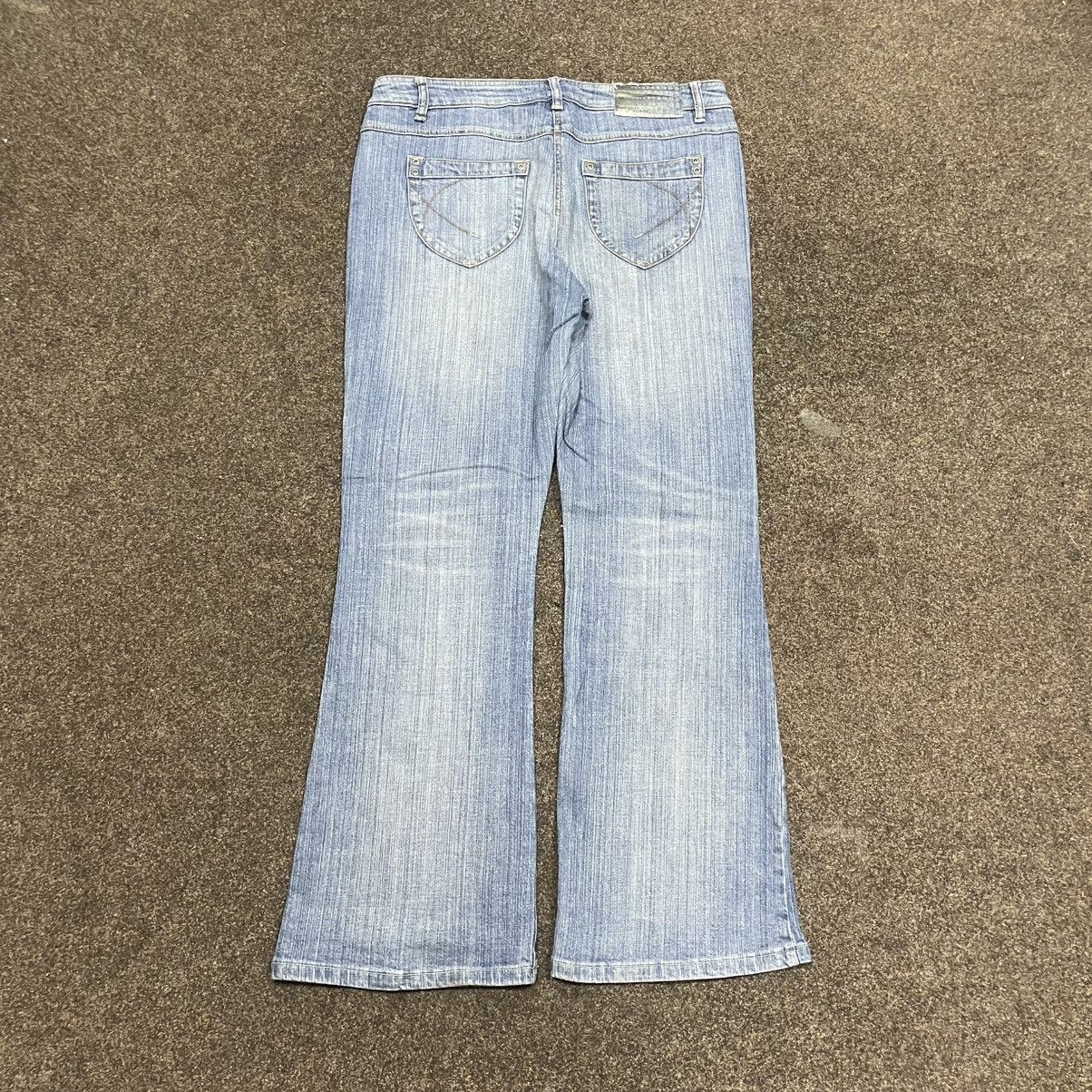 Vintage Vintage Y2K Baggy Flared Jeans Wide Leg Skate 90s Faded 32 Size US 32 / EU 48 - 1 Thumbnail