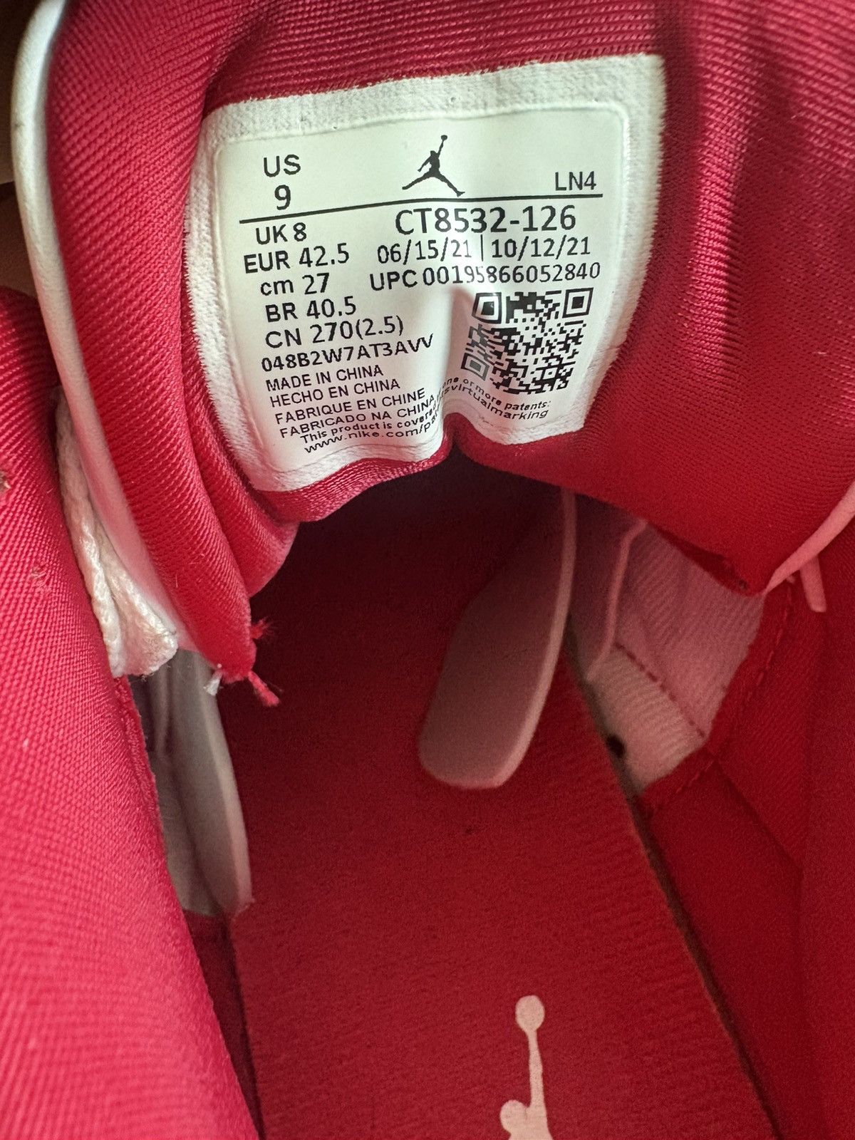 Jordan Brand Air Jordan Retro 3 Cardinal size 9 Size US 9 / EU 42 - 7 Thumbnail