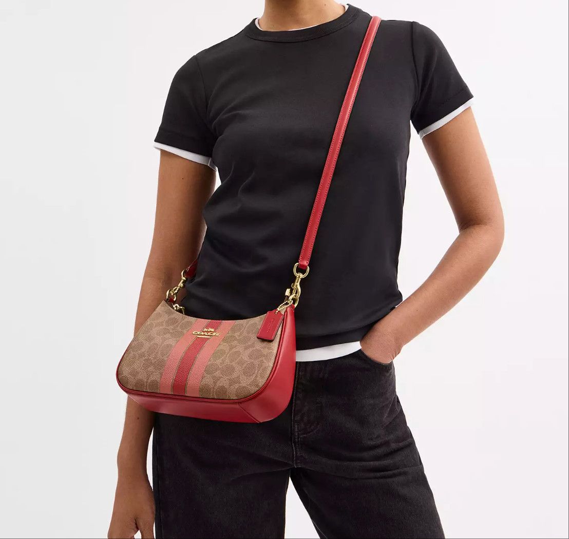 Coach Teri Shoulder Bag In Signature Canvas With Stripe CAL81 Size ONE SIZE - 11 Thumbnail