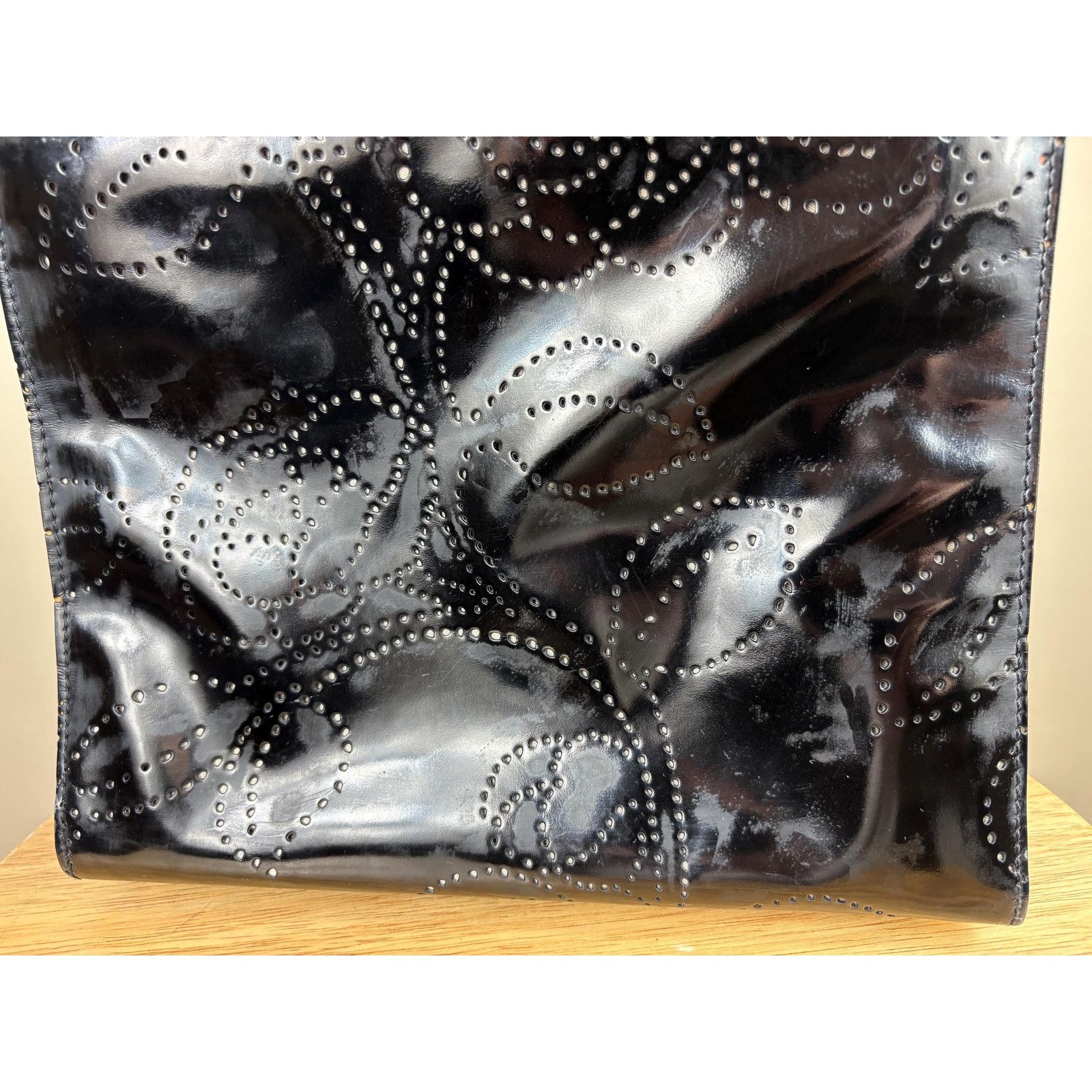 Chanel Authentic Chanel Vintage Patent Leather Camellia Tote Bag Size ONE SIZE - 8 Thumbnail