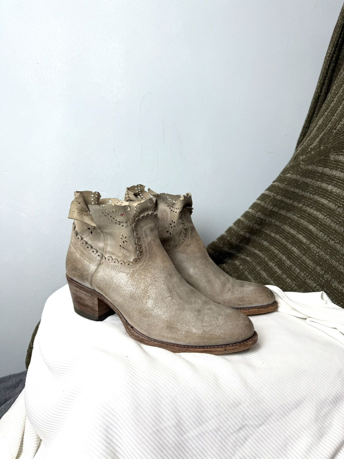 Sendra Rare! Vintage Sendra Suede Boots Cowboy Avant Garde Size US 8 / IT 38 - 2 Thumbnail