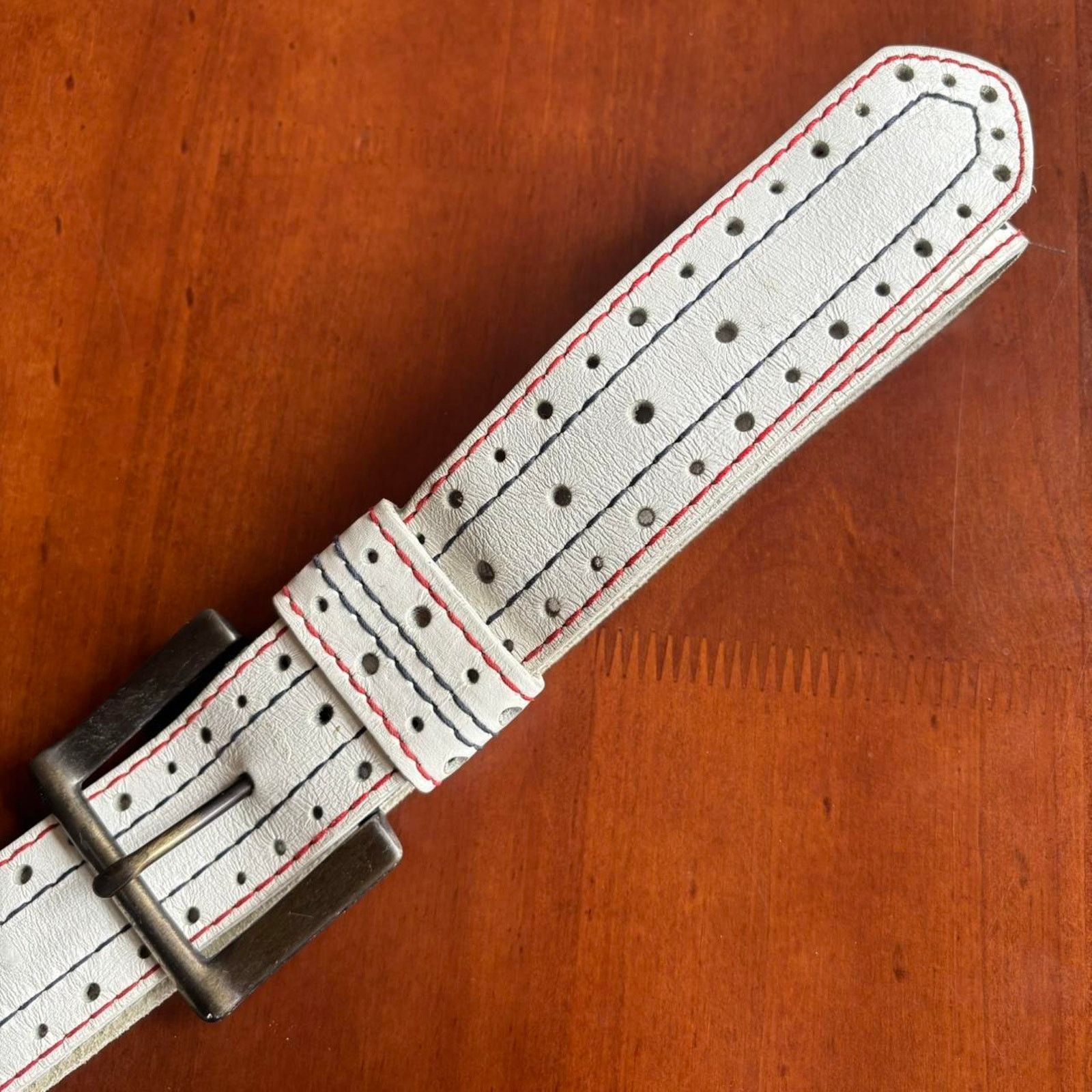 Vintage Vintage White Leather Low Rise Belt Medium 34 / 35 Y2K Size ONE SIZE - 7 Thumbnail