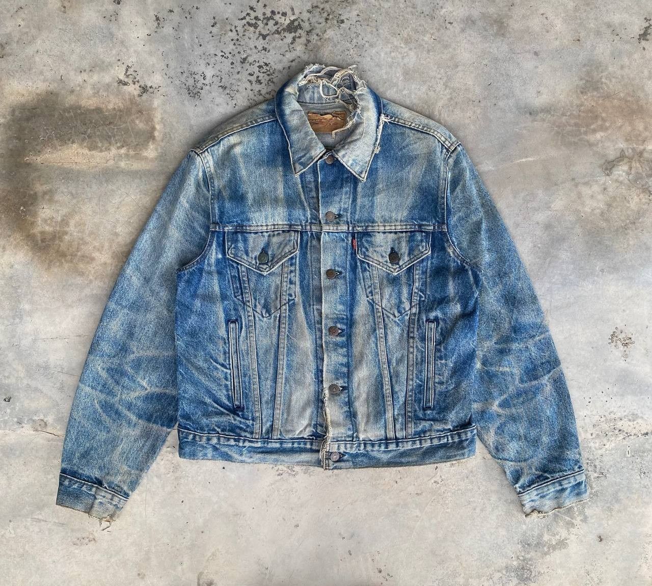 Levi's A BEAUTY PIECES LEVIS VINTAGE CRAZY FADED DISTRESSED DENIM Size US M / EU 48-50 / 2 - 14 Thumbnail