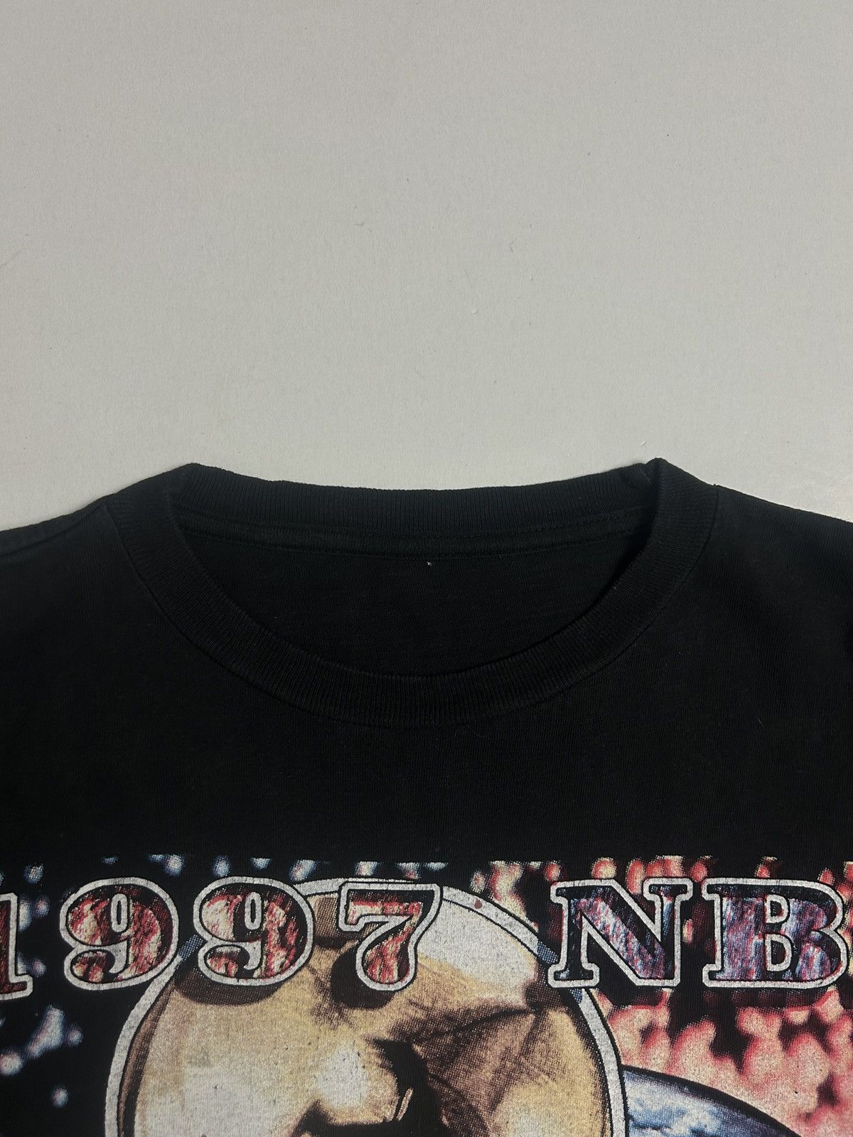 NBA × Vintage Vintage 1997 NBA Chicago Bulls Champions T-Shirt Size US M / EU 48-50 / 2 - 4 Thumbnail