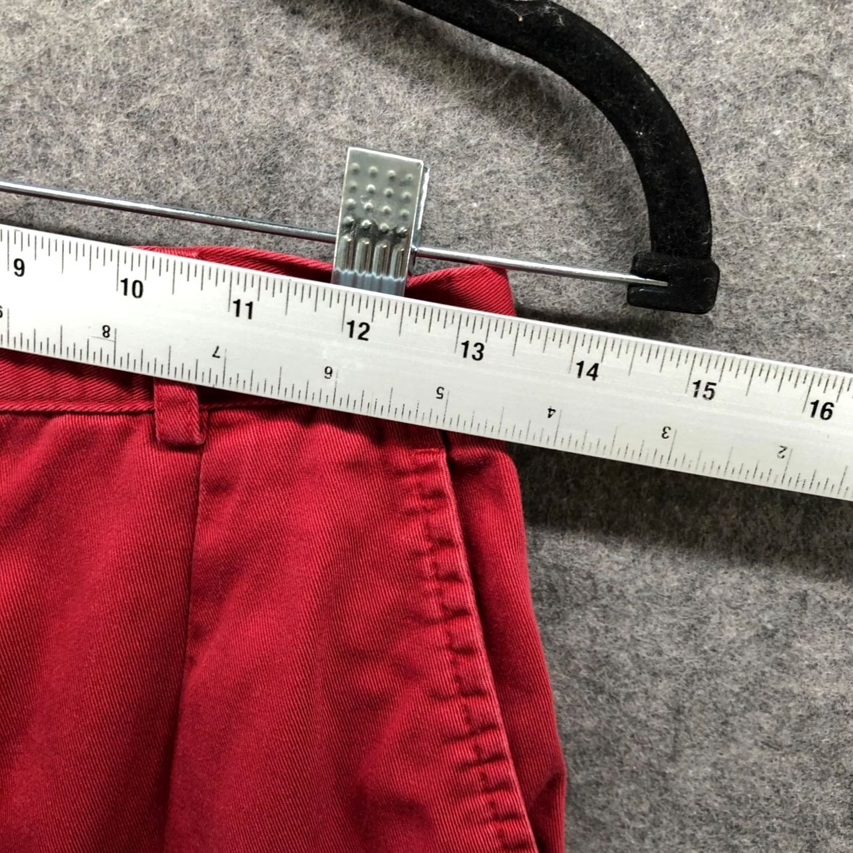 Vintage VINTAGE L.L. Bean Chino Shorts Womens S Red High Waisted Pleated Front Relaxed Size 28" / US 6 / IT 42 - 7 Thumbnail