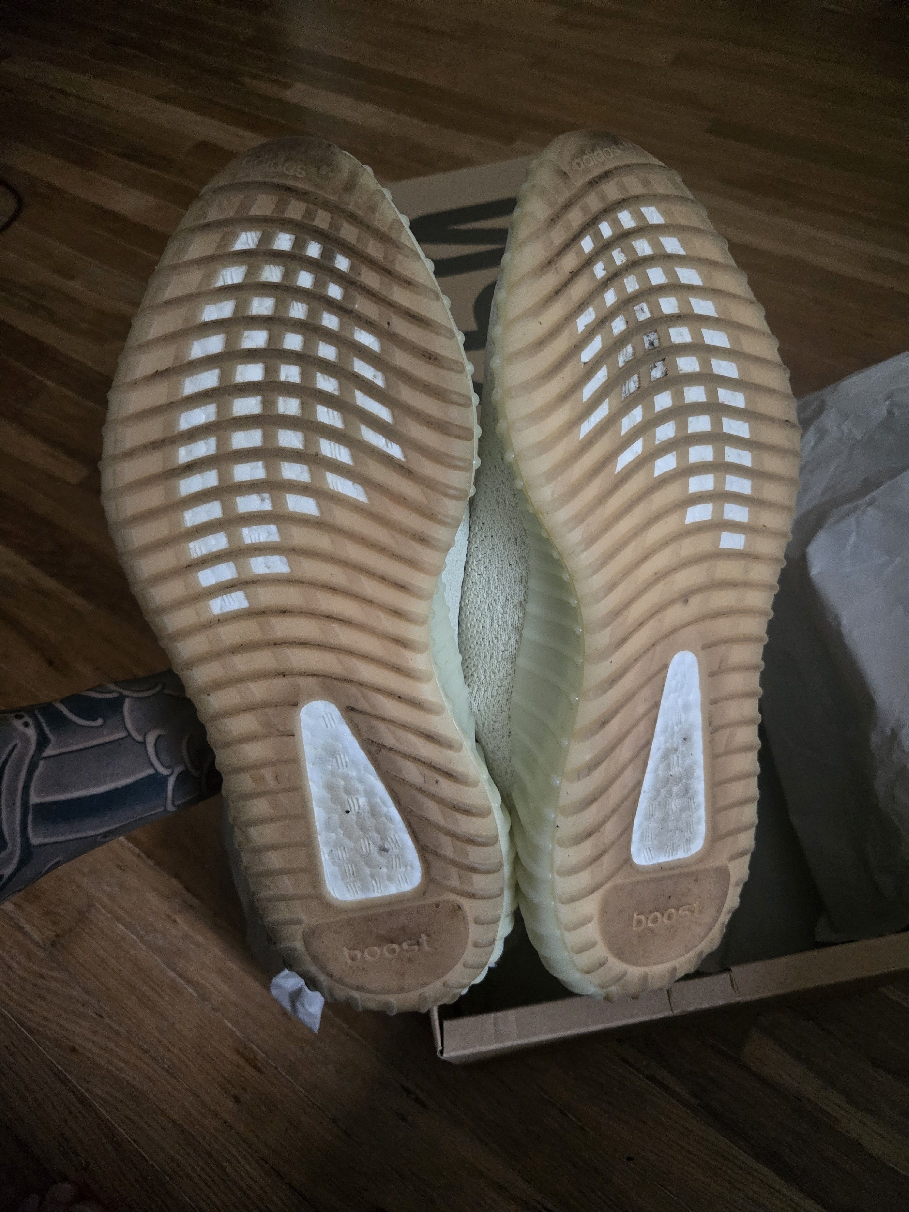 Yeezy Yeezy boost 350 v2 Butter Size US 11 / EU 44 - 7 Thumbnail