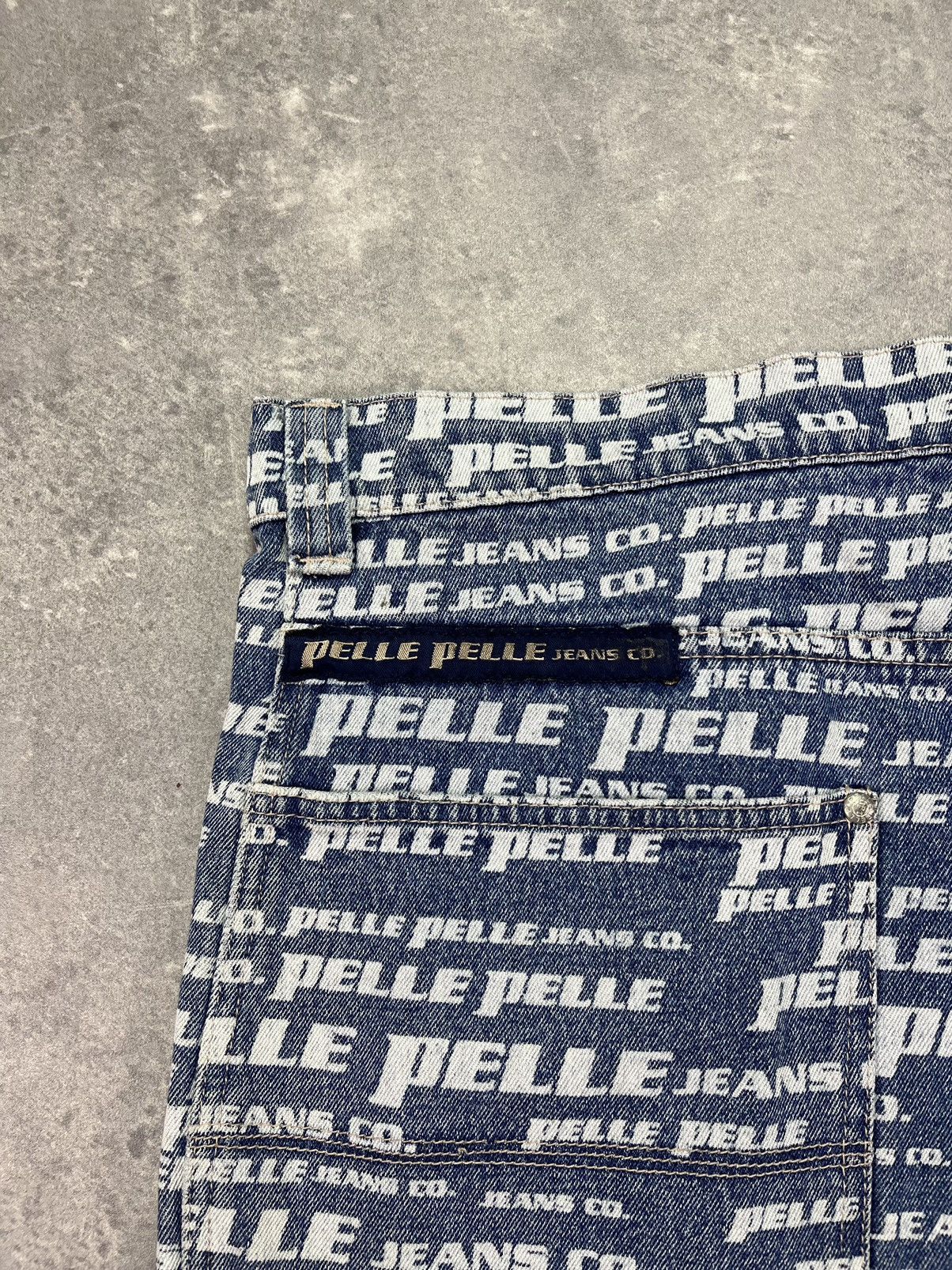 Pelle Pelle Pelle Pelle Marc Buchanan Vintage Multilogo Mega Baggy Jorts Size US 44 / EU 60 - 11 Thumbnail