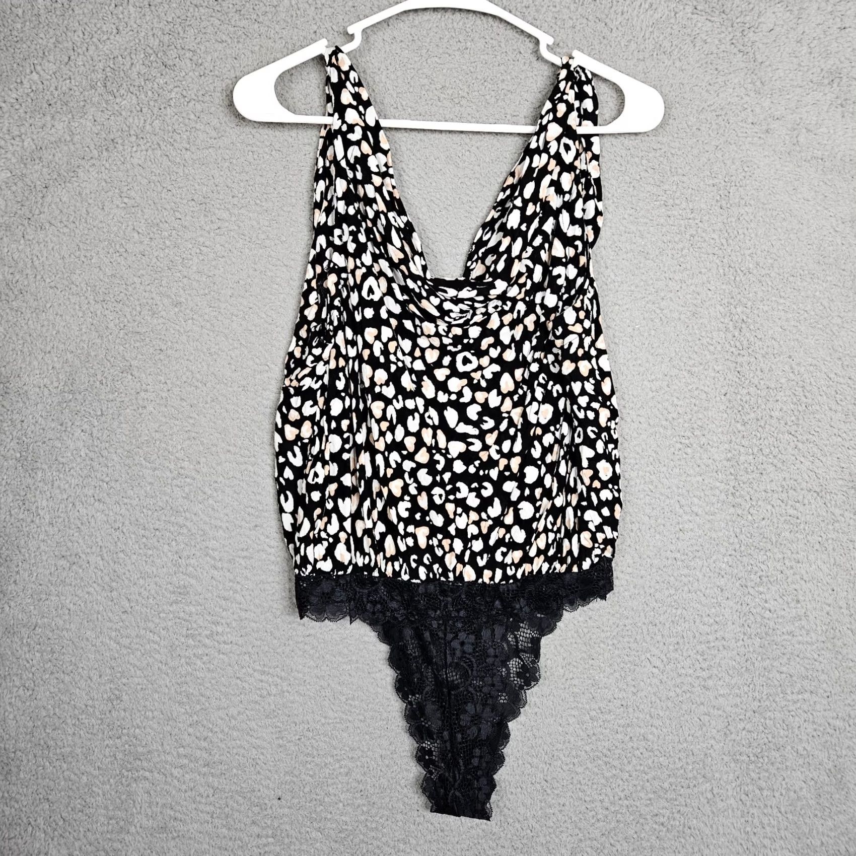 Free People Intimately By Free People Leopard Cheetah Bare it All bodysuit Size S Size S / US 4 / IT 40 - 2 Thumbnail