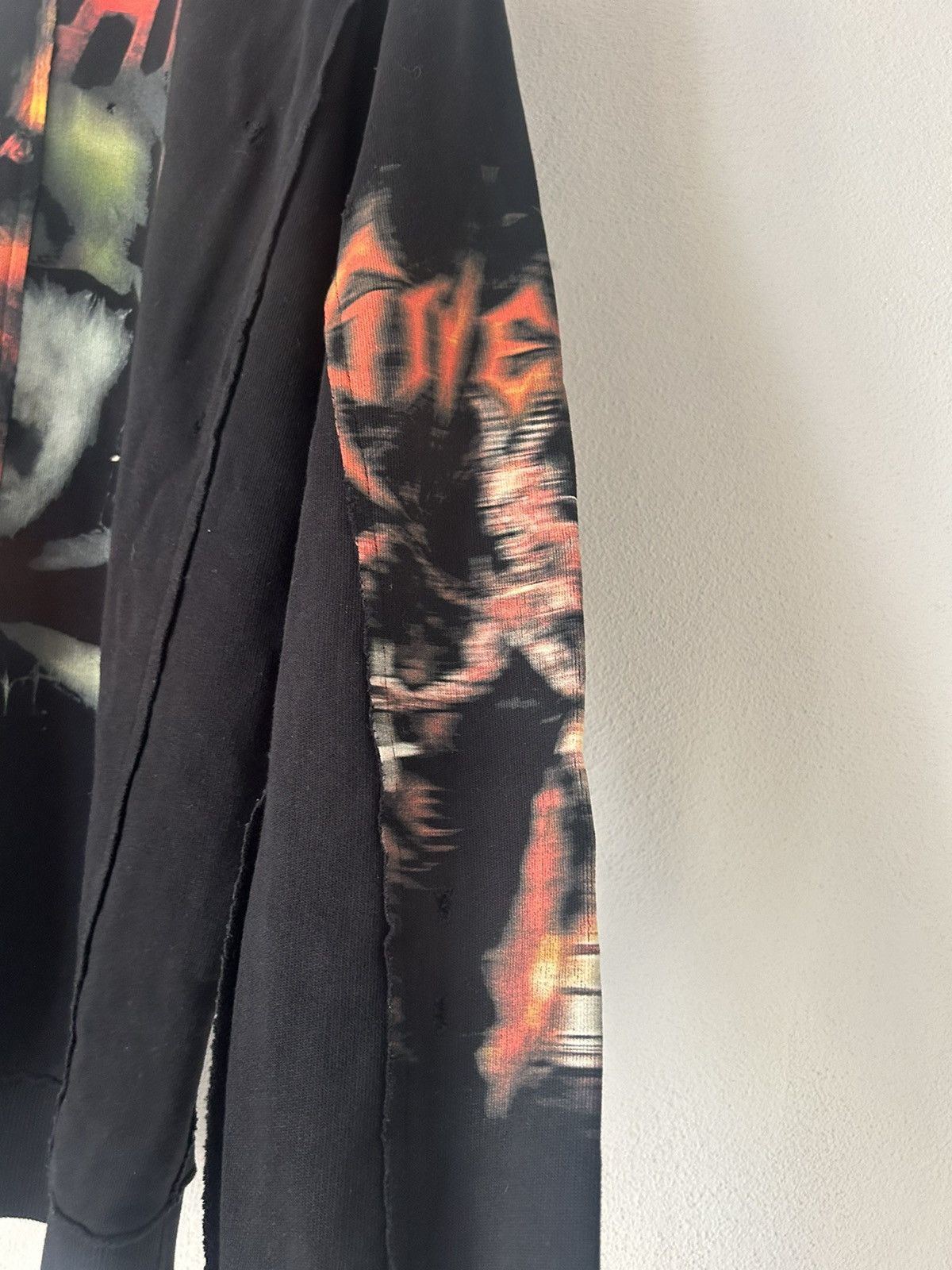Givenchy Givenchy Heavy Metal Graphic Sweatshirt Size US S / EU 44-46 / 1 - 13 Thumbnail