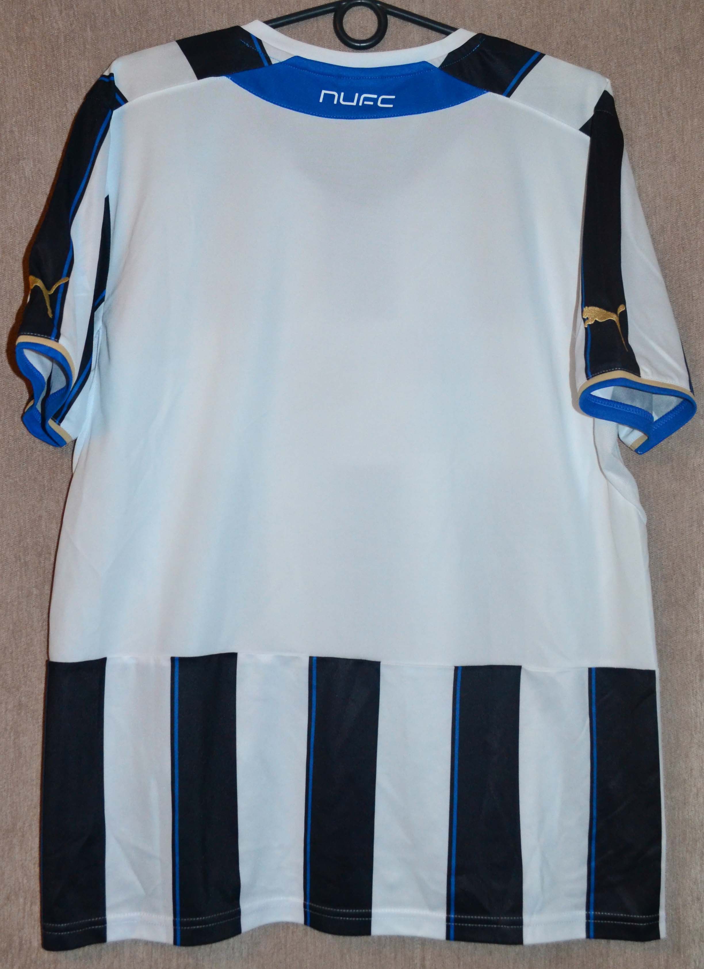 Puma Newcastle United FC 2013 2014 Home T-shirt Jersey Puma Size US M / EU 48-50 / 2 - 5 Thumbnail