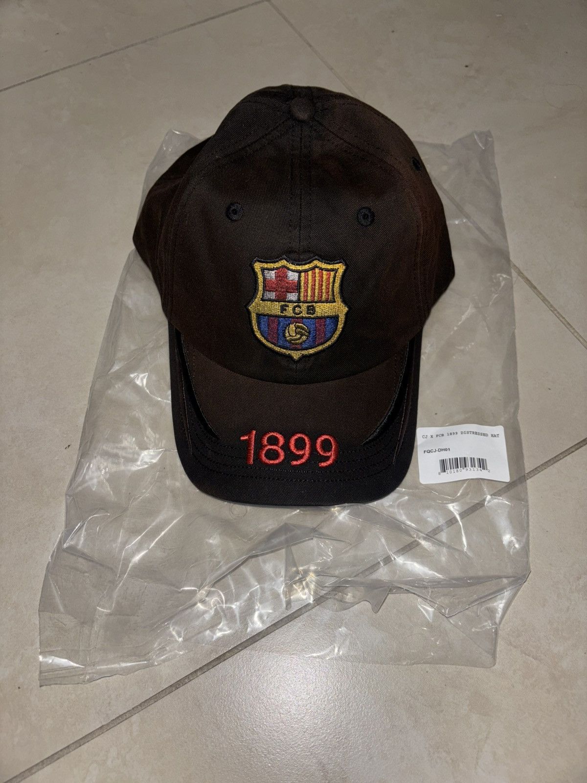 Travis Scott FC BARCELONA X TRAVIS SCOTT 1899 HAT Size ONE SIZE - 1 Thumbnail