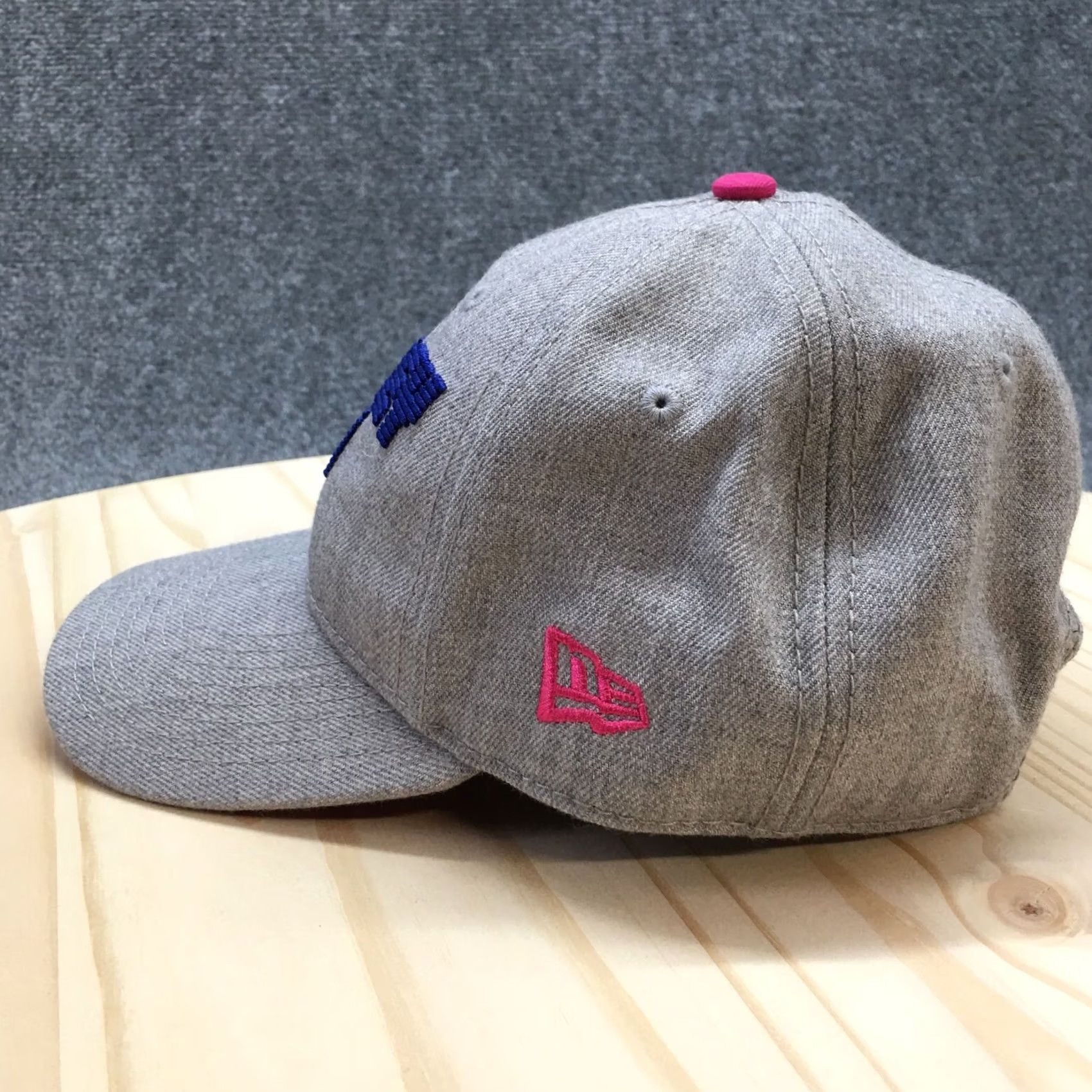 Vintage Bauer Hockey Mom Baseball Cap Hat Womens Gray Pink One Size New Era Curved Brim Size ONE SIZE - 4 Thumbnail