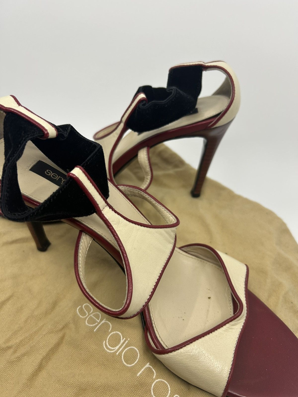 Sergio Rossi Sergio Rossi heels Size US 7.5 / IT 37.5 - 2 Thumbnail