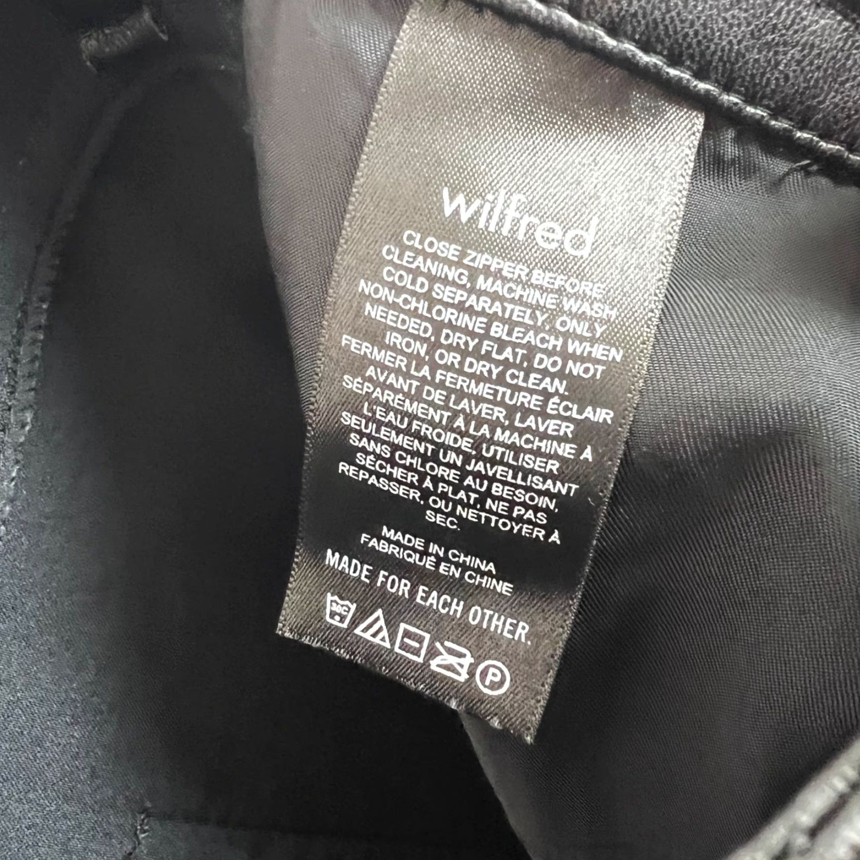 Vintage Wilfred Womens 6 Black Faux Leather Straight Leg Pants Size 28" / US 6 / IT 42 - 4 Thumbnail