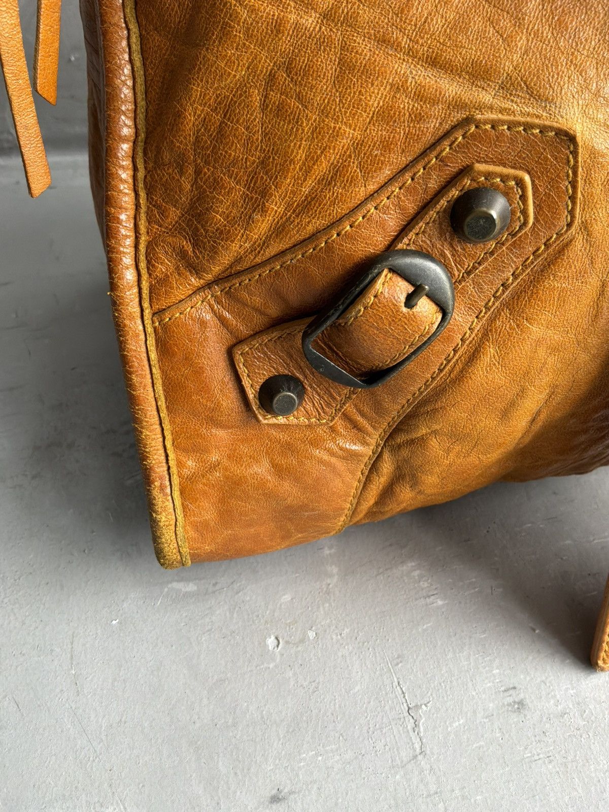 Balenciaga Balenciaga - Weekender - Lambskin Leather Bag Size ONE SIZE - 4 Thumbnail