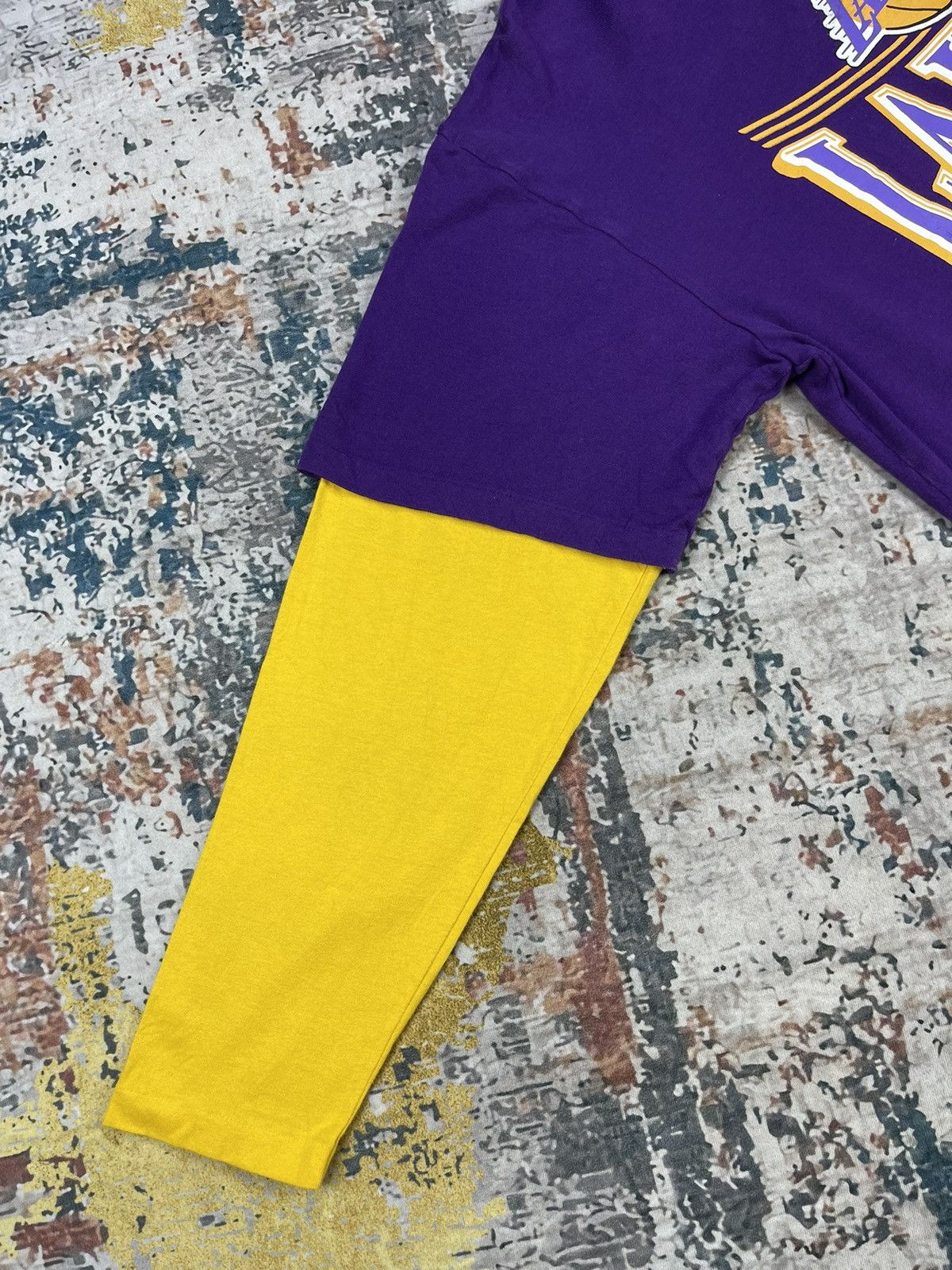 NBA Vintage NBA L.A Lakers Overprinted Shirts Size US L / EU 52-54 / 3 - 4 Thumbnail