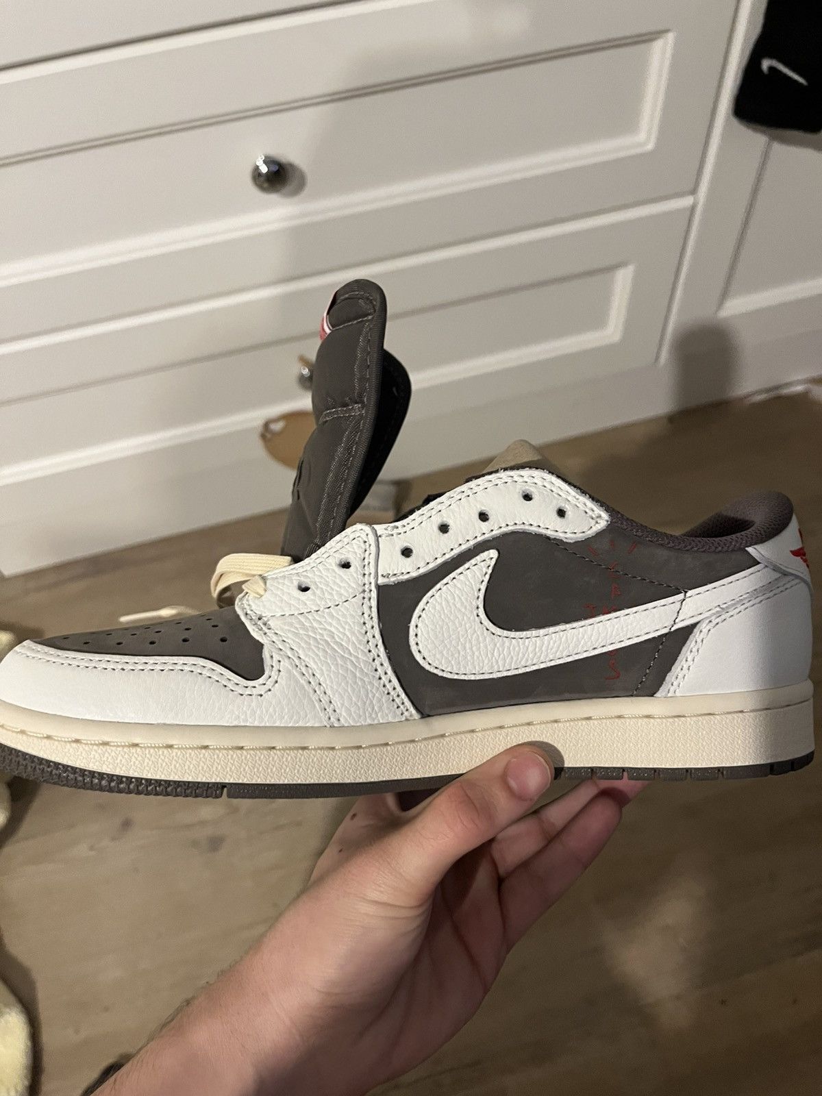 Jordan Brand × Nike × Travis Scott Air Jordan 1 Low OG SP Reverse Mocha Size US 8 / EU 41 - 7 Thumbnail