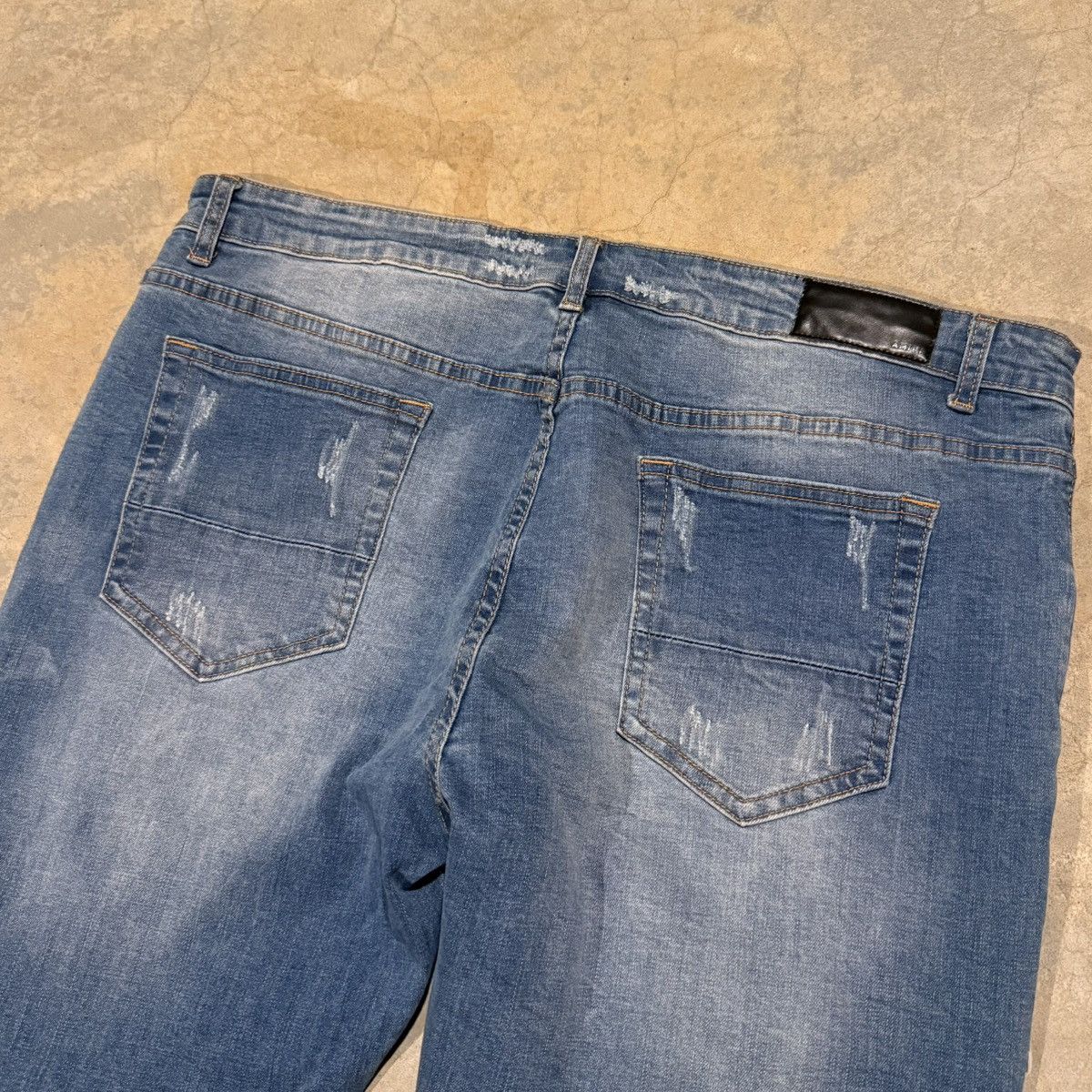 Amiri Amiri MX1 Thrasher Leather Biker Patch Faded Slim Jeans Size US 40 / EU 56 - 16 Thumbnail