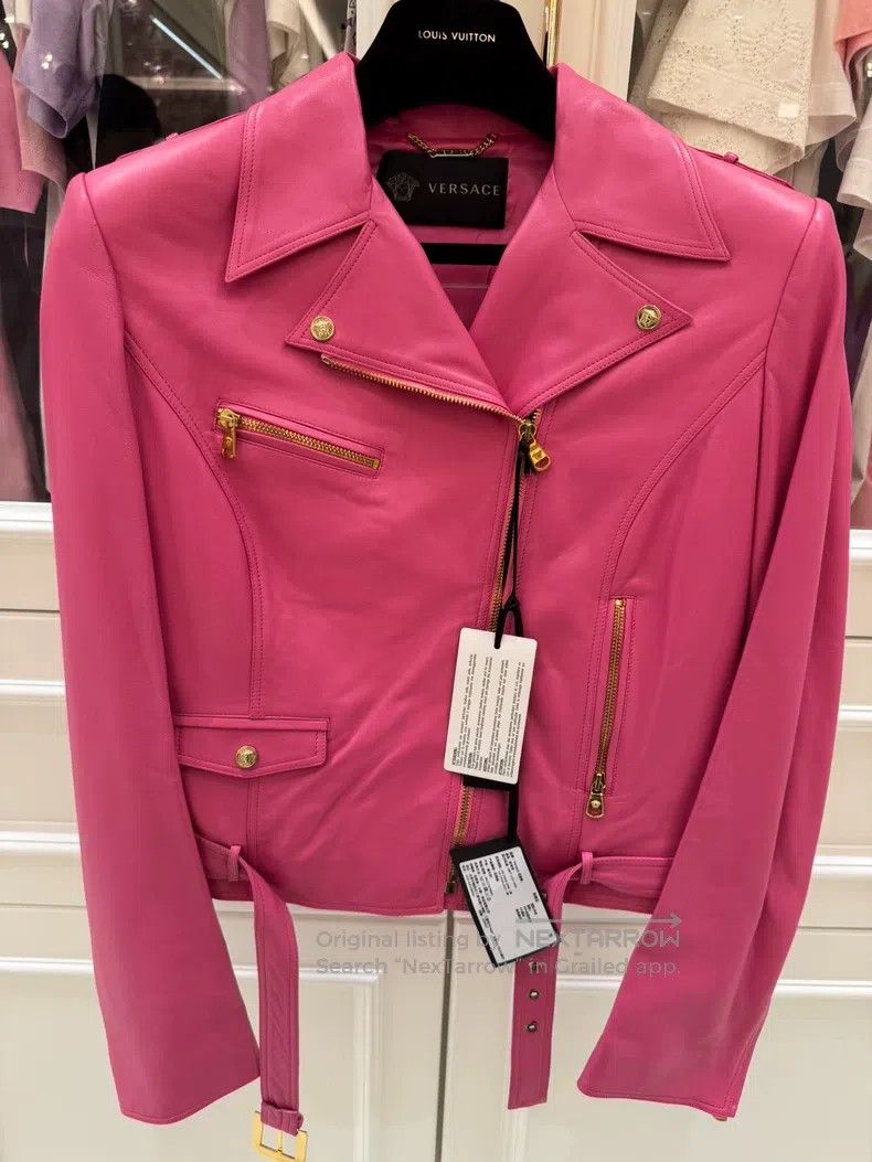 Versace Versace Barbie pink leather suit Size M / US 6-8 / IT 42-44 - 1 Thumbnail