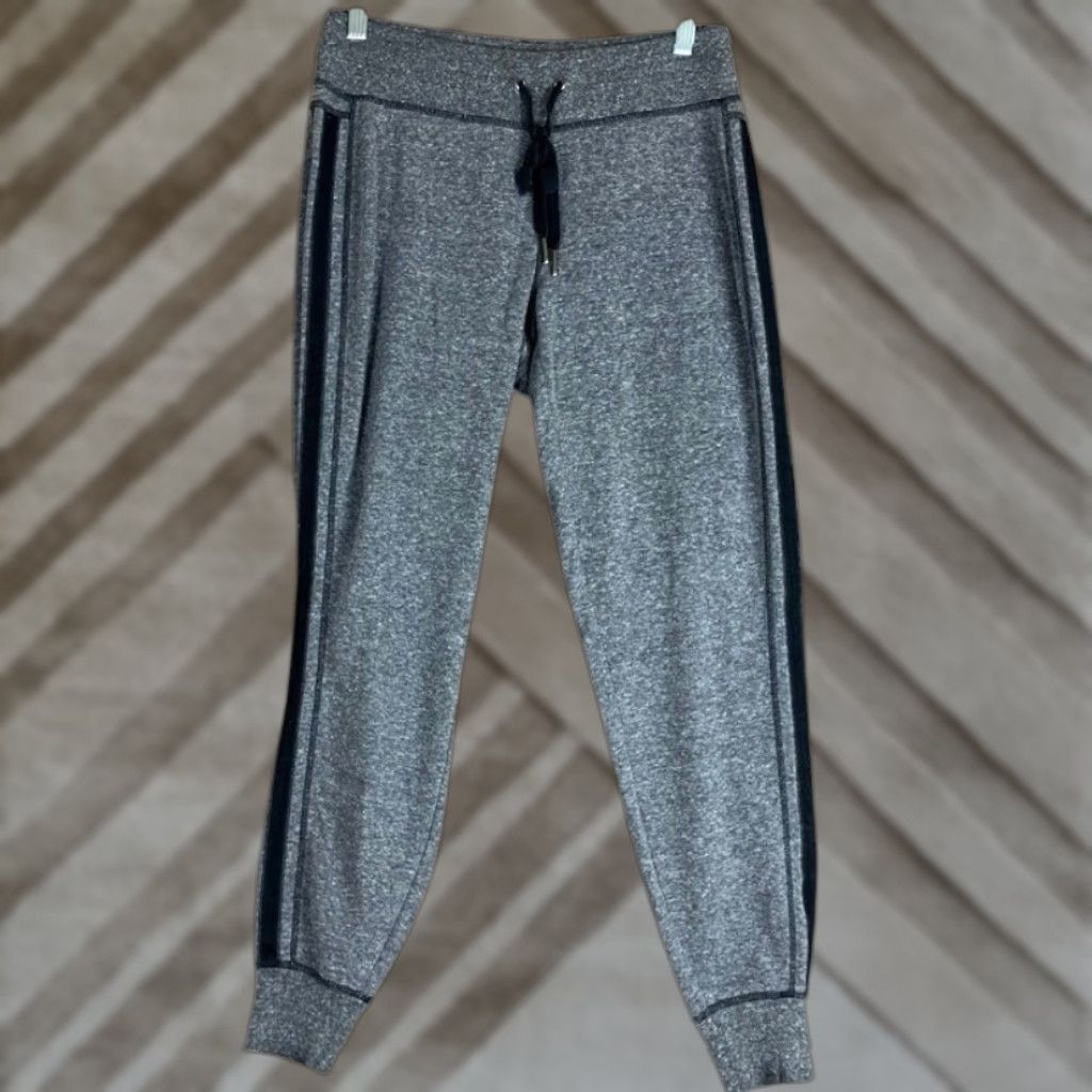 Athleta Athleta Womens Pants Heathered Gray LAX Sweatpant Joggers Small Size S Pockets Elastic Waist Size 28" / US 6 / IT 42 - 1 Thumbnail