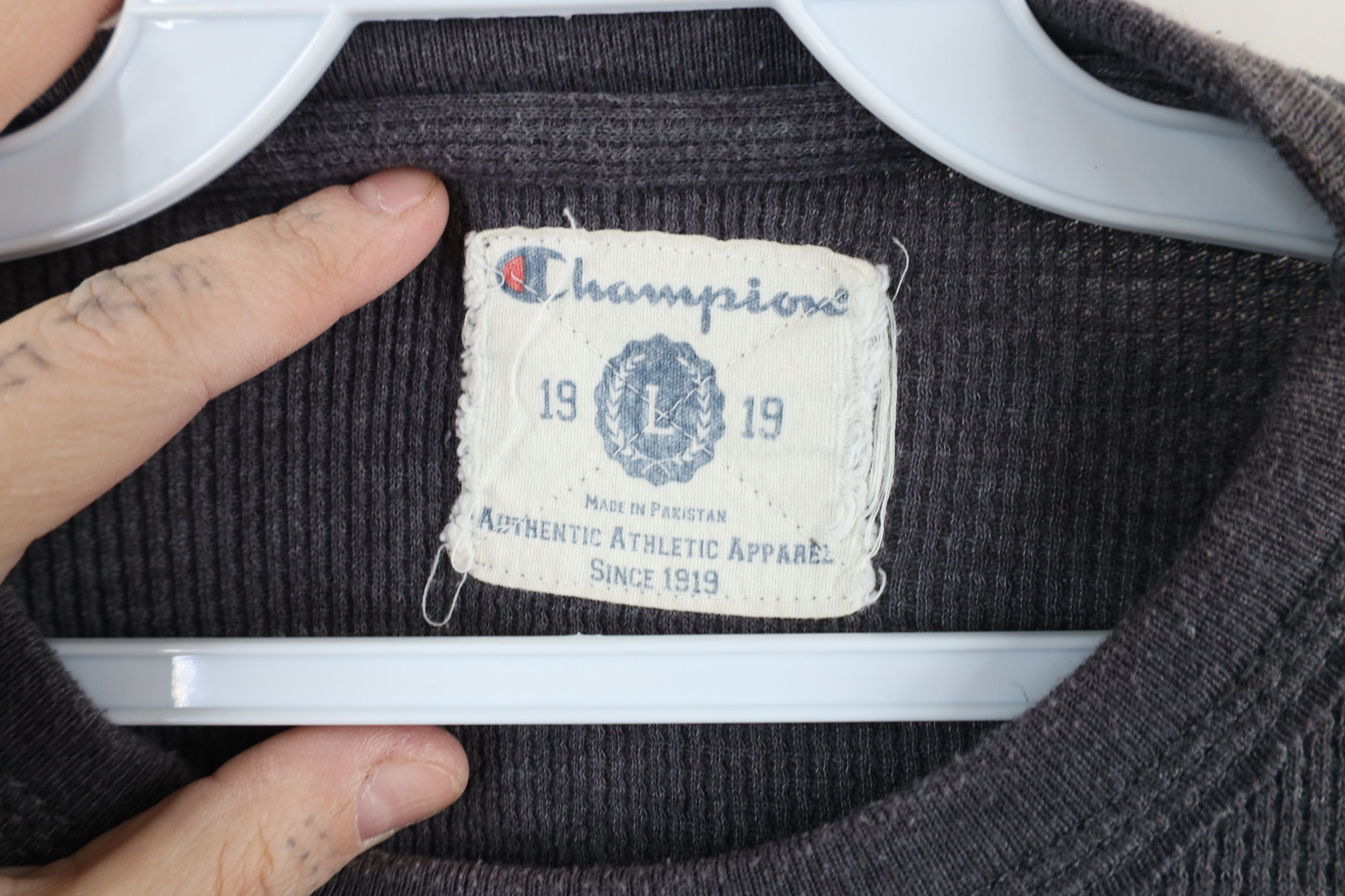 Champion × Vintage Vintage Champion Thermal Waffle Knit Long Sleeve T-Shirt Size US L / EU 52-54 / 3 - 6 Thumbnail
