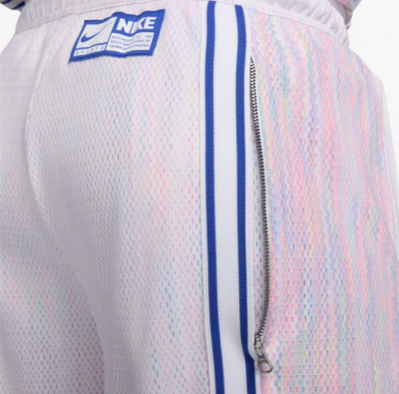 Nike NIKE DRI-FIT DNA+ Loose Fit 8" Basketball Shorts Size US 32 / EU 48 - 5 Thumbnail